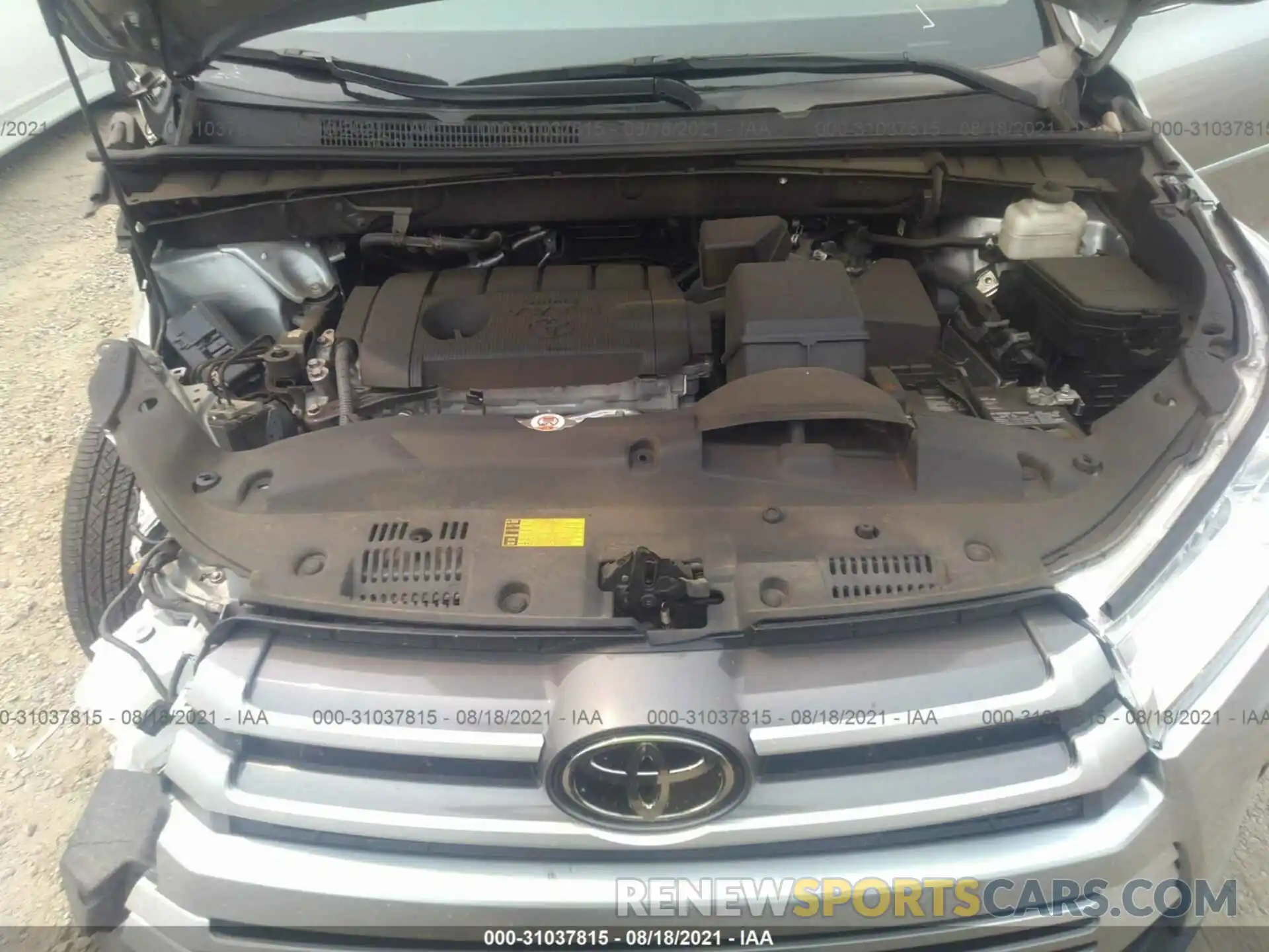 10 Photograph of a damaged car 5TDZARFH1KS045437 TOYOTA HIGHLANDER 2019