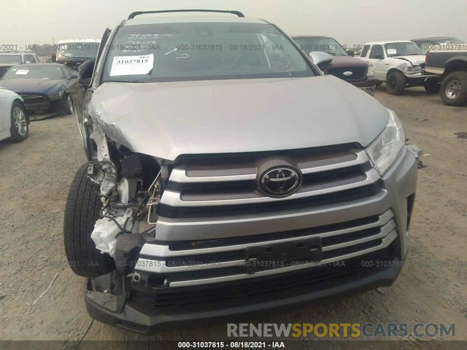 6 Photograph of a damaged car 5TDZARFH1KS045437 TOYOTA HIGHLANDER 2019