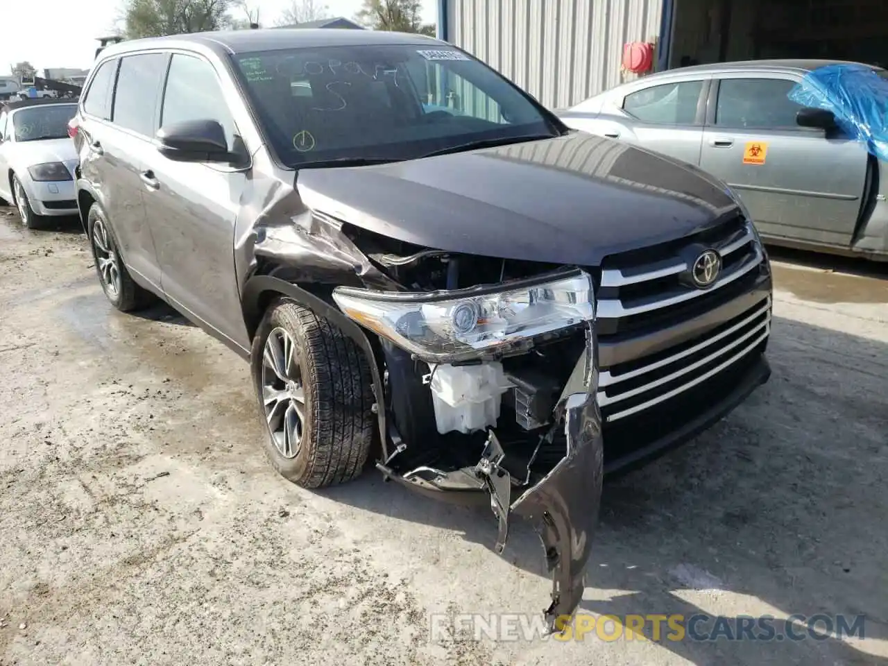 1 Фотография поврежденного автомобиля 5TDZARFH1KS046636 TOYOTA HIGHLANDER 2019