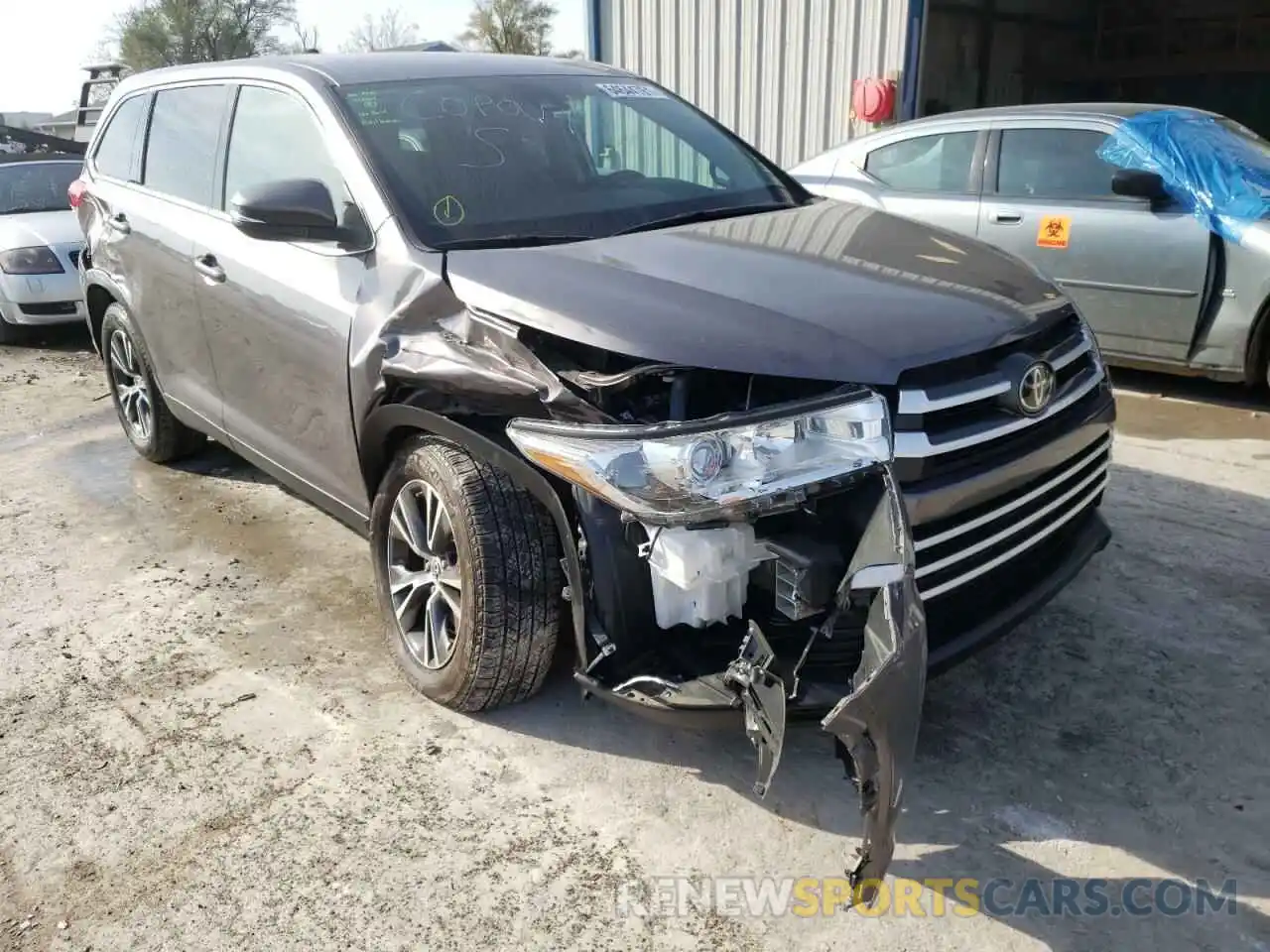 9 Фотография поврежденного автомобиля 5TDZARFH1KS046636 TOYOTA HIGHLANDER 2019