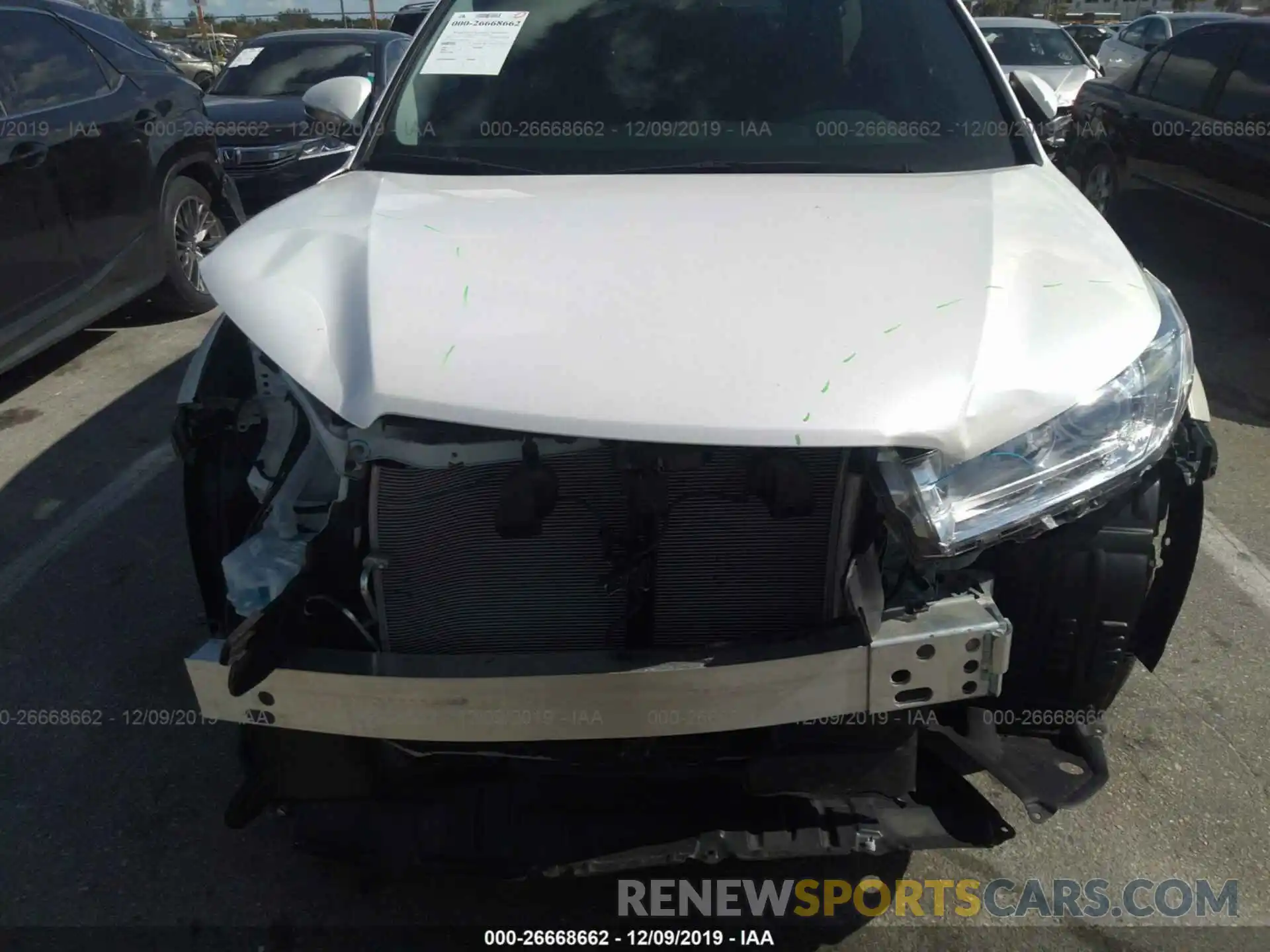 6 Photograph of a damaged car 5TDZARFH1KS047625 TOYOTA HIGHLANDER 2019