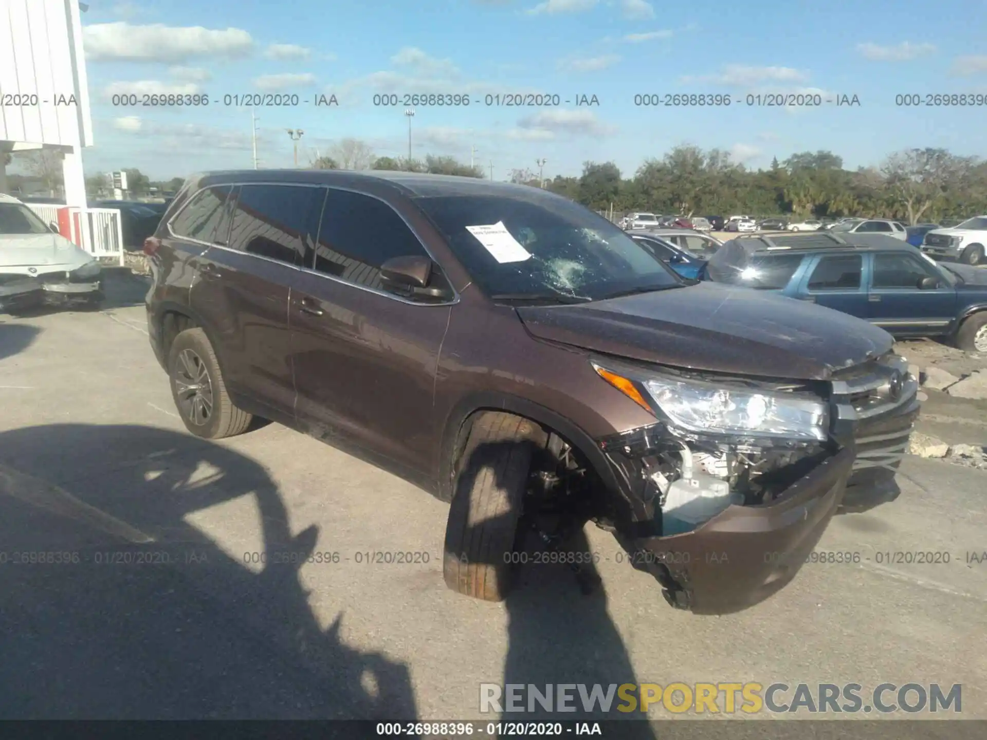 1 Photograph of a damaged car 5TDZARFH1KS049276 TOYOTA HIGHLANDER 2019