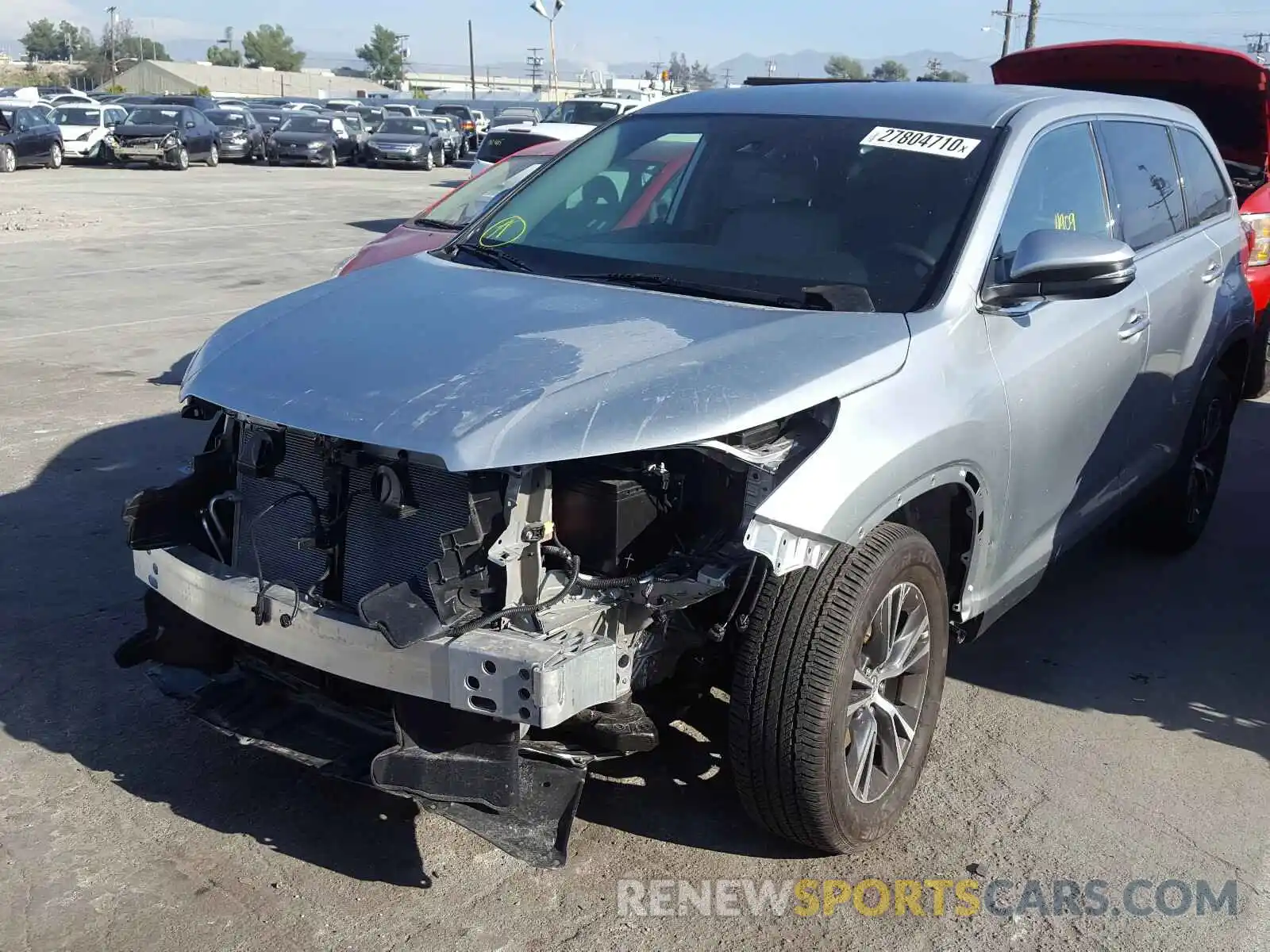 2 Photograph of a damaged car 5TDZARFH1KS051934 TOYOTA HIGHLANDER 2019