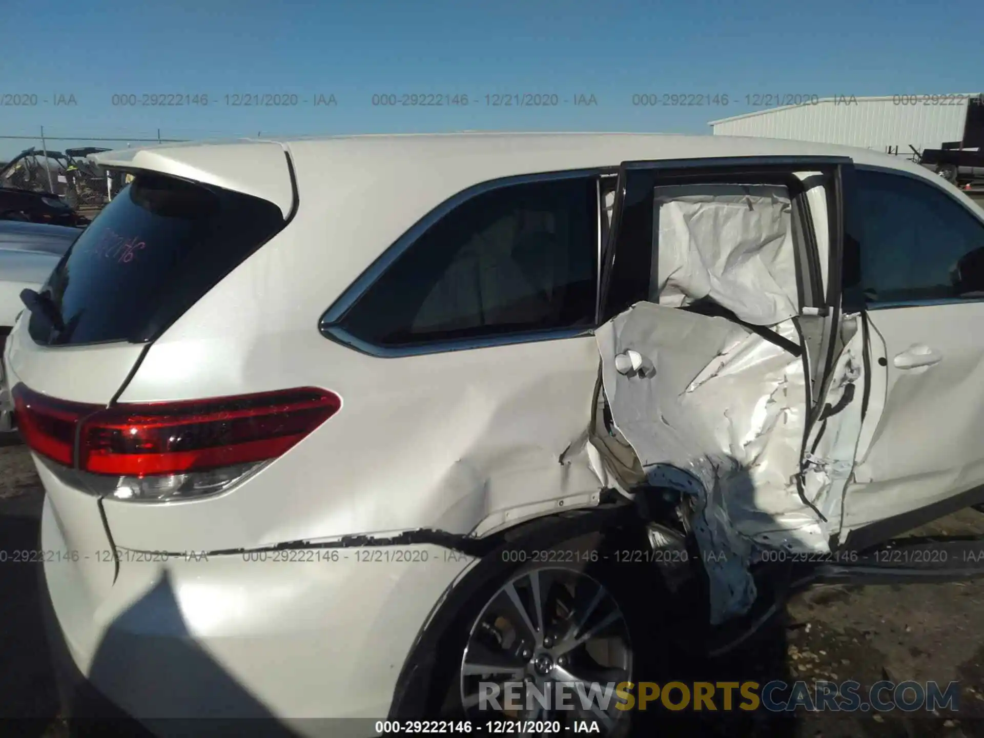 6 Photograph of a damaged car 5TDZARFH1KS053294 TOYOTA HIGHLANDER 2019