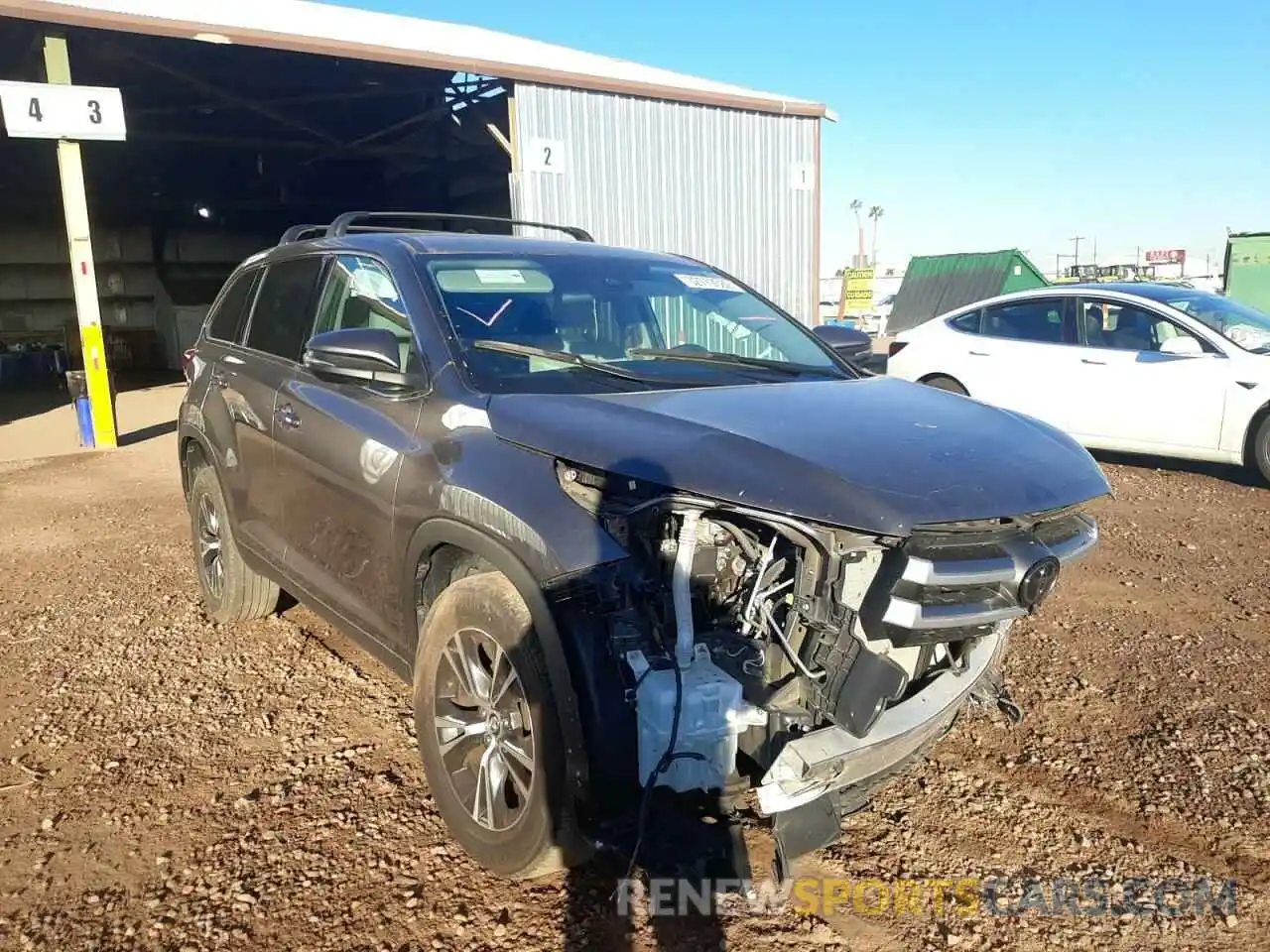 1 Photograph of a damaged car 5TDZARFH1KS056616 TOYOTA HIGHLANDER 2019