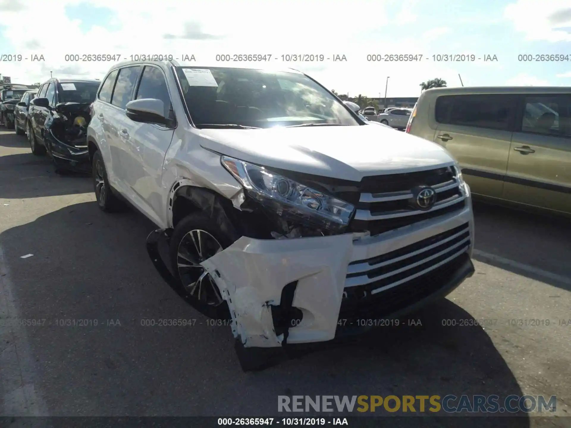 6 Photograph of a damaged car 5TDZARFH1KS056843 TOYOTA HIGHLANDER 2019