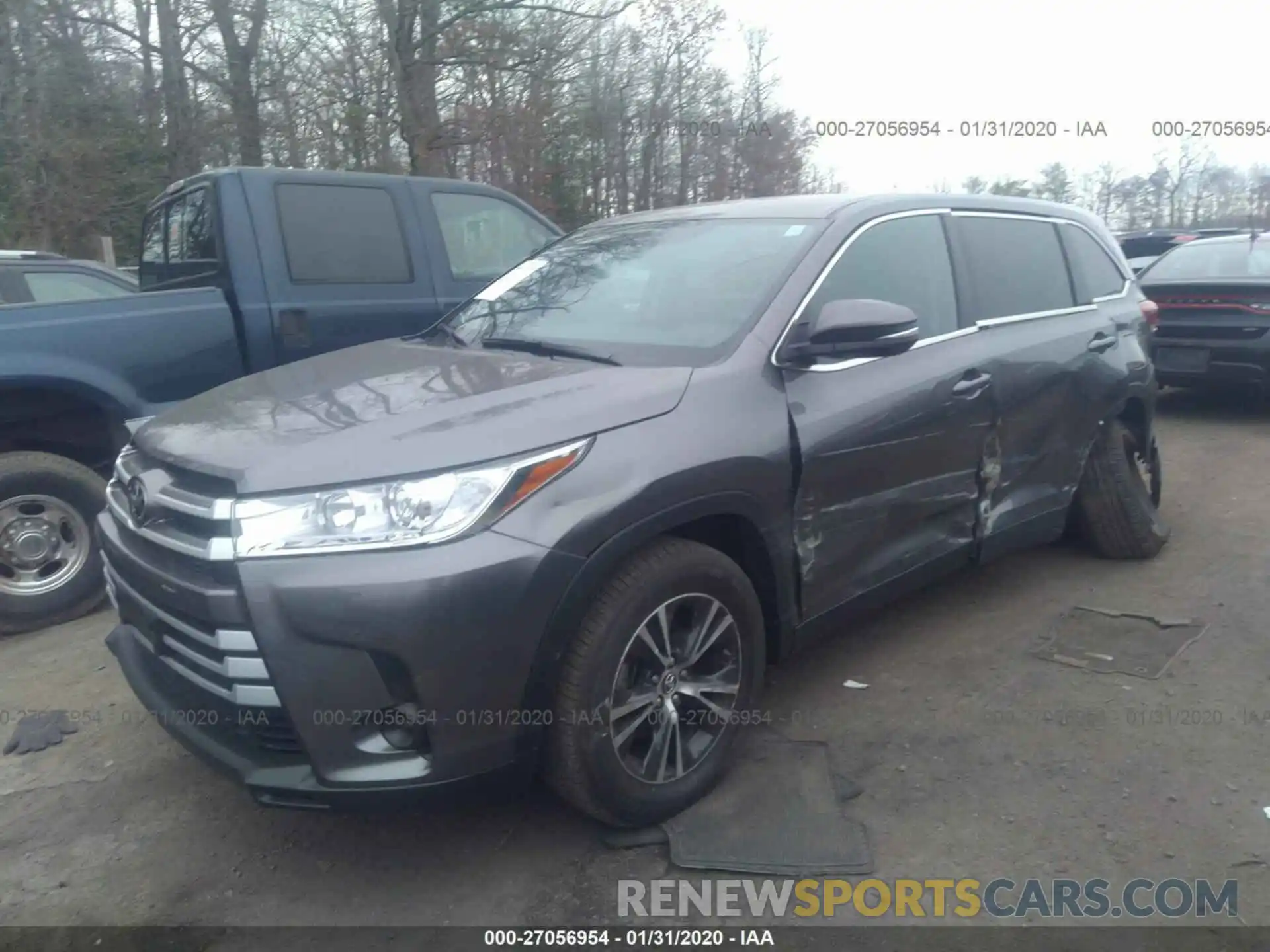 2 Photograph of a damaged car 5TDZARFH1KS057331 TOYOTA HIGHLANDER 2019