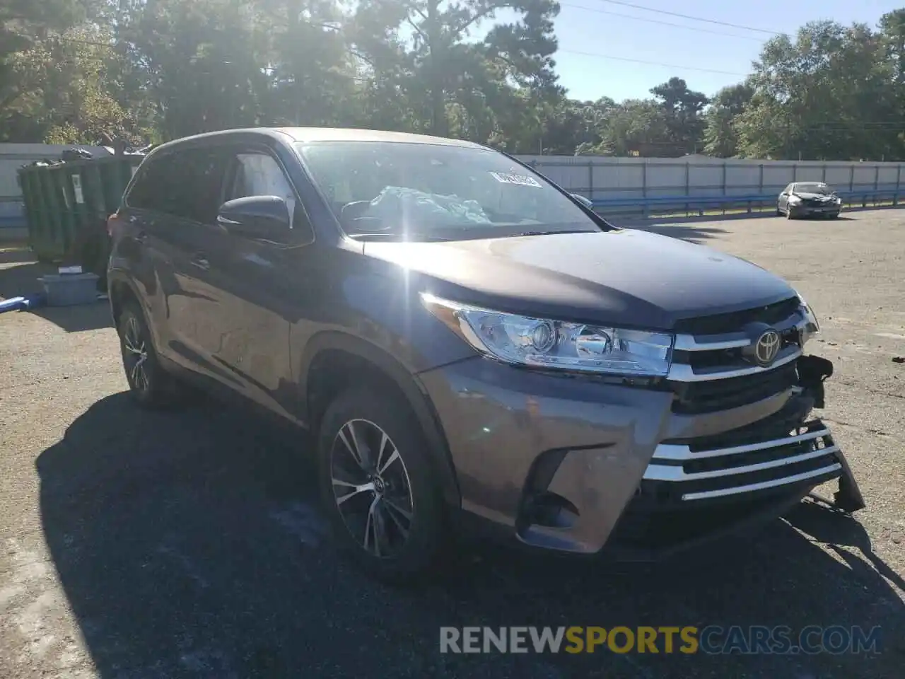 1 Photograph of a damaged car 5TDZARFH1KS059824 TOYOTA HIGHLANDER 2019