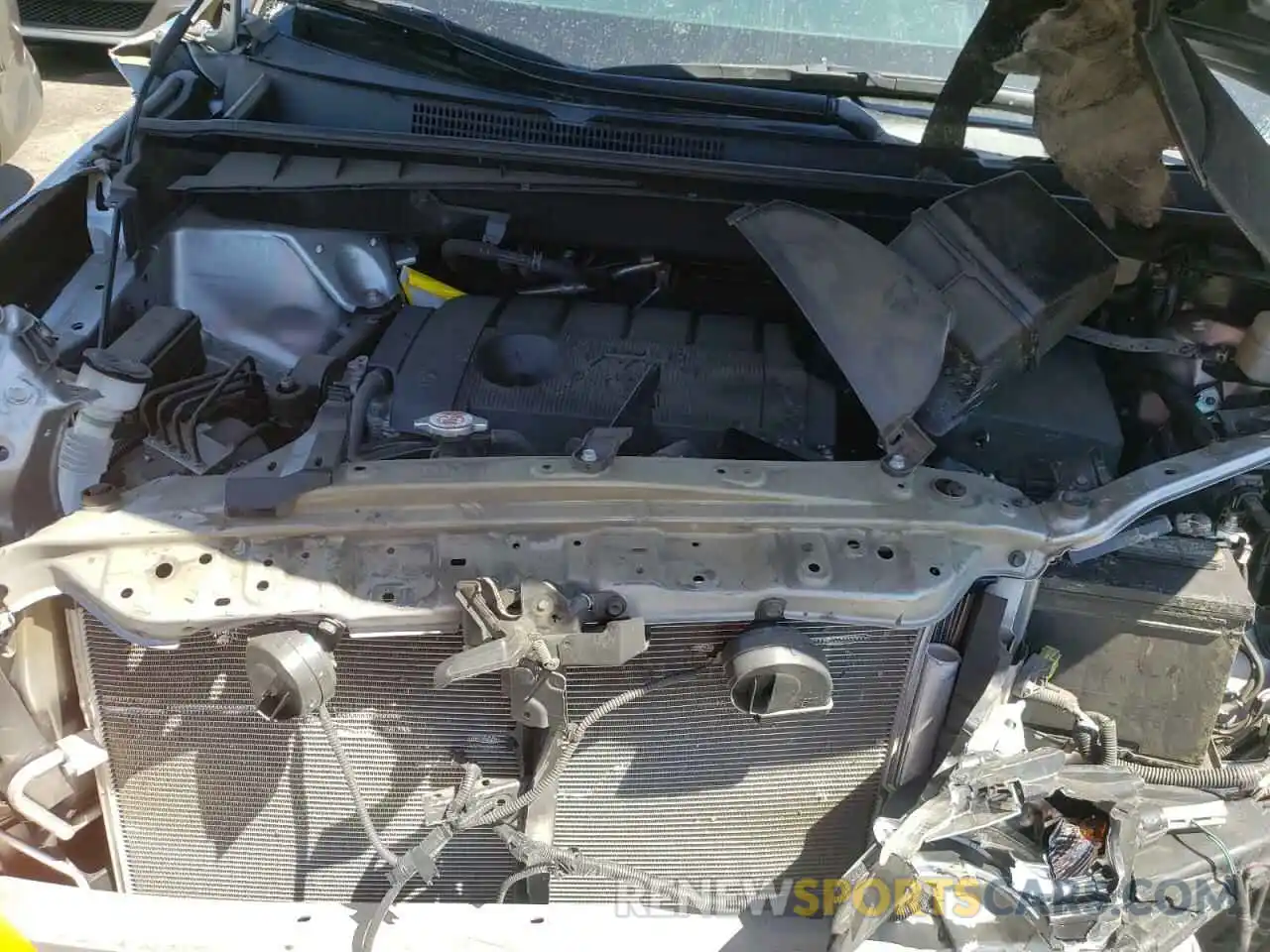 7 Photograph of a damaged car 5TDZARFH2KS042319 TOYOTA HIGHLANDER 2019