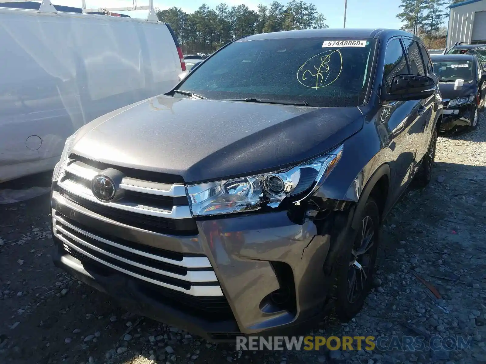 2 Photograph of a damaged car 5TDZARFH2KS044202 TOYOTA HIGHLANDER 2019