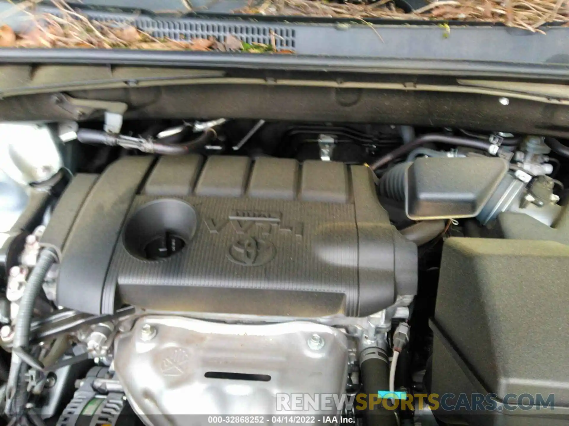 10 Photograph of a damaged car 5TDZARFH2KS045785 TOYOTA HIGHLANDER 2019