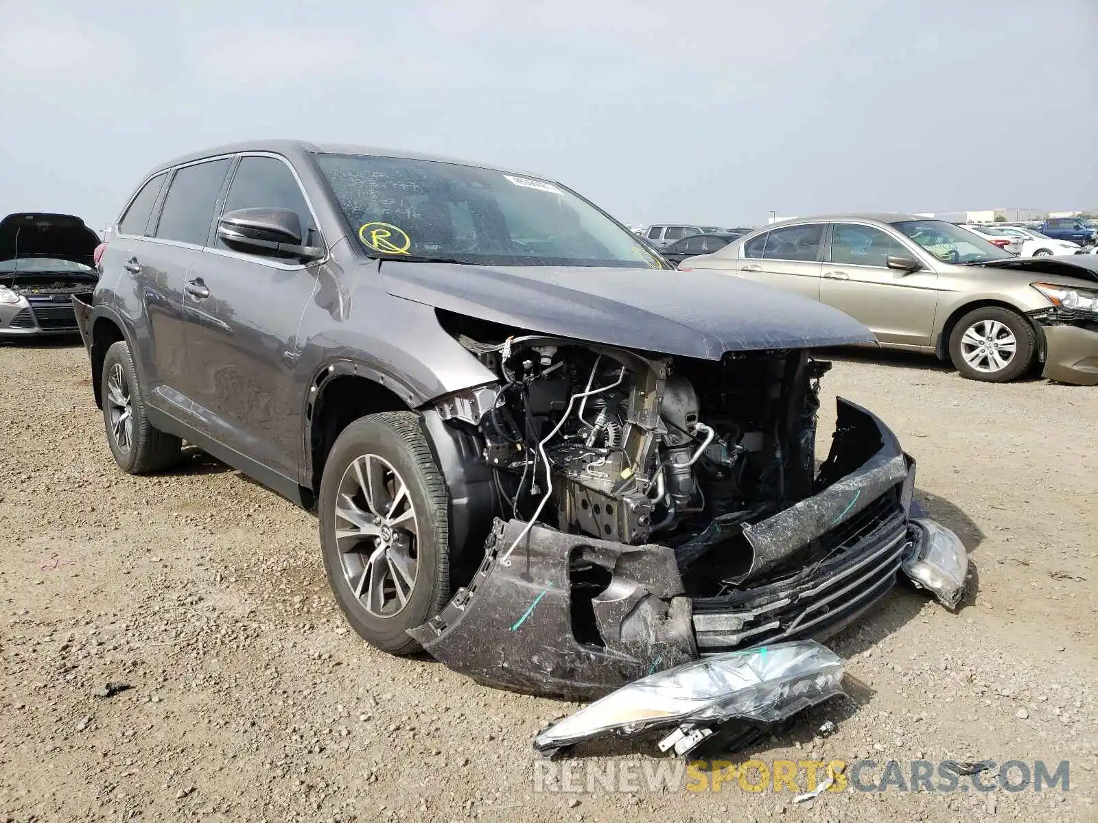 1 Фотография поврежденного автомобиля 5TDZARFH2KS047083 TOYOTA HIGHLANDER 2019