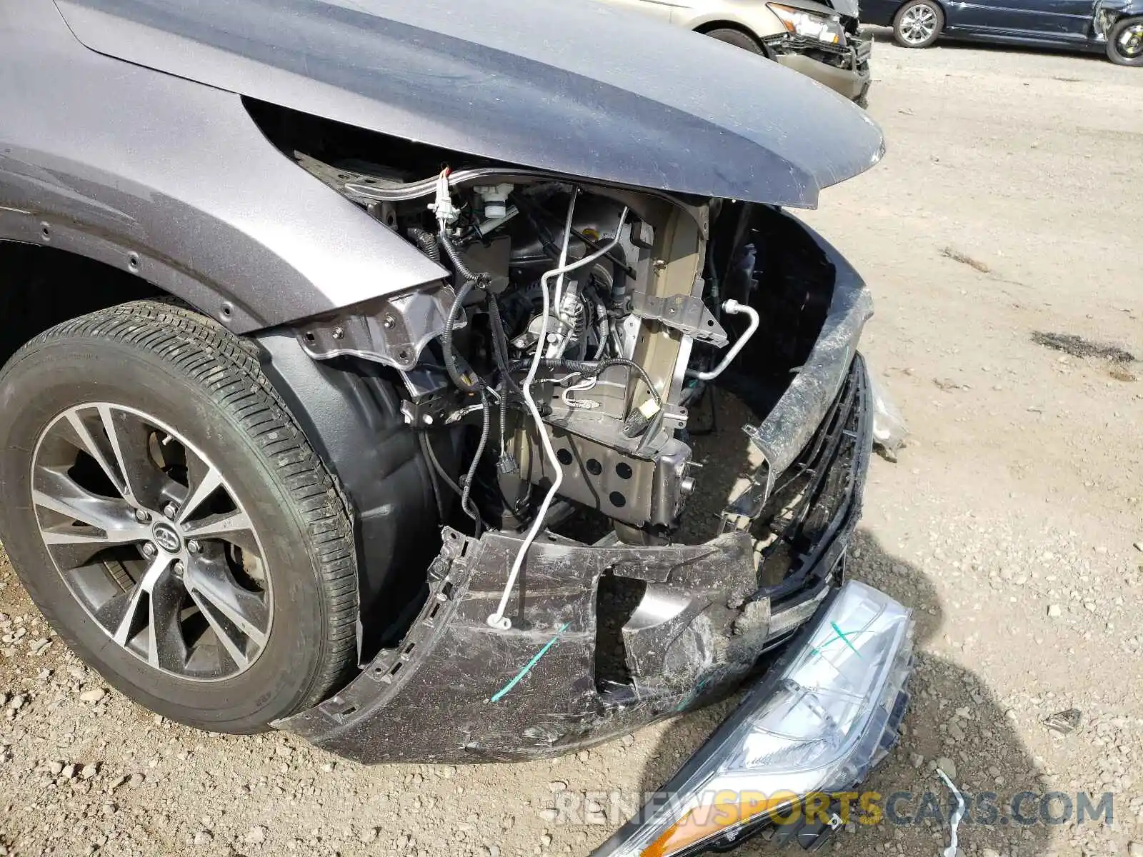 9 Фотография поврежденного автомобиля 5TDZARFH2KS047083 TOYOTA HIGHLANDER 2019