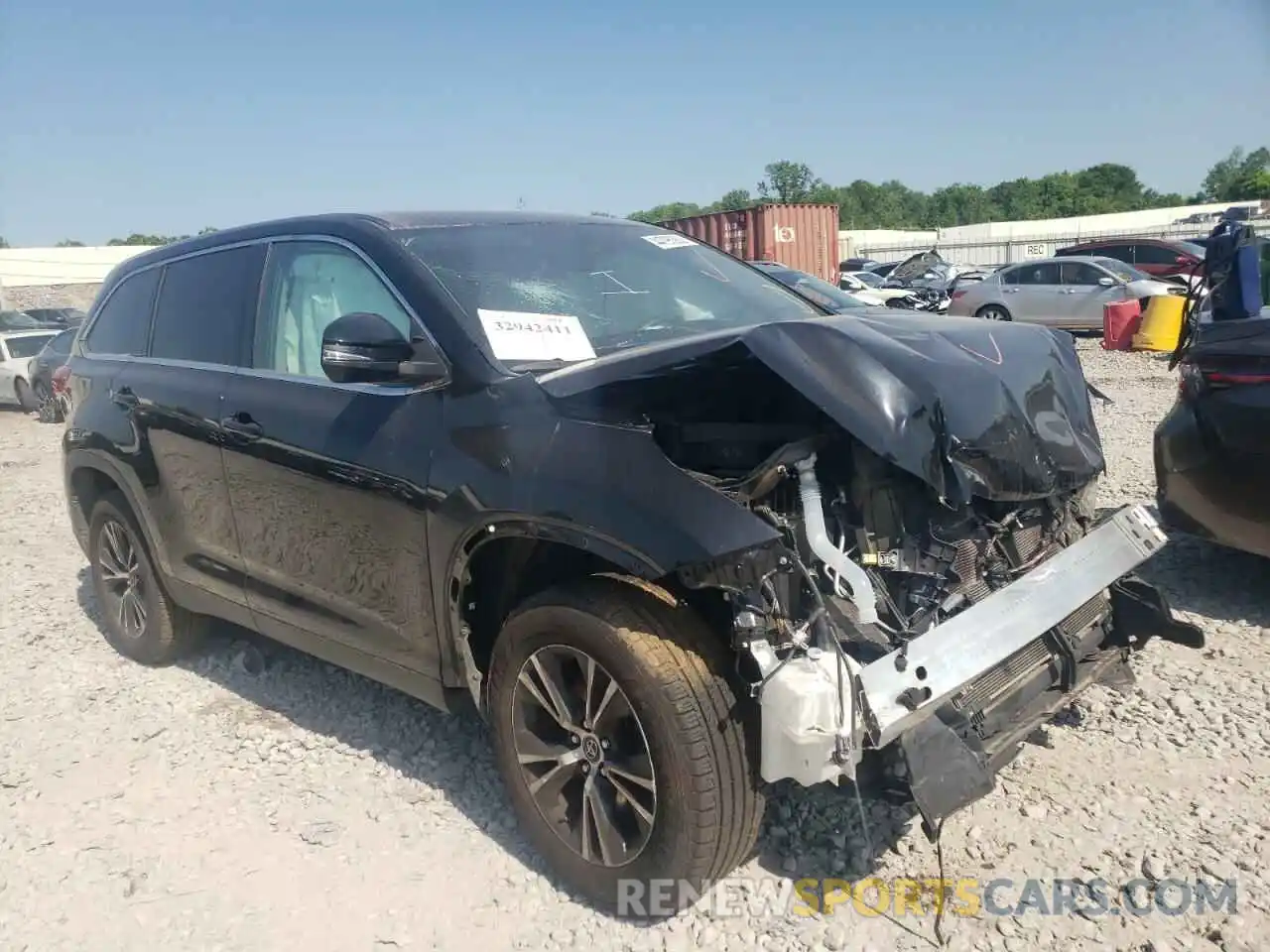 1 Photograph of a damaged car 5TDZARFH2KS048265 TOYOTA HIGHLANDER 2019