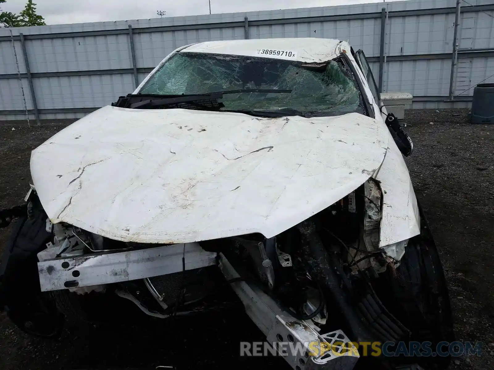 9 Photograph of a damaged car 5TDZARFH2KS048847 TOYOTA HIGHLANDER 2019