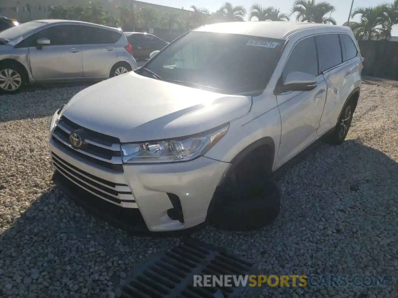 2 Photograph of a damaged car 5TDZARFH2KS051067 TOYOTA HIGHLANDER 2019