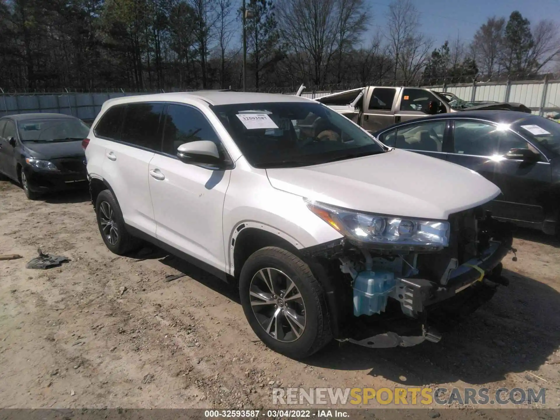 1 Photograph of a damaged car 5TDZARFH2KS051540 TOYOTA HIGHLANDER 2019