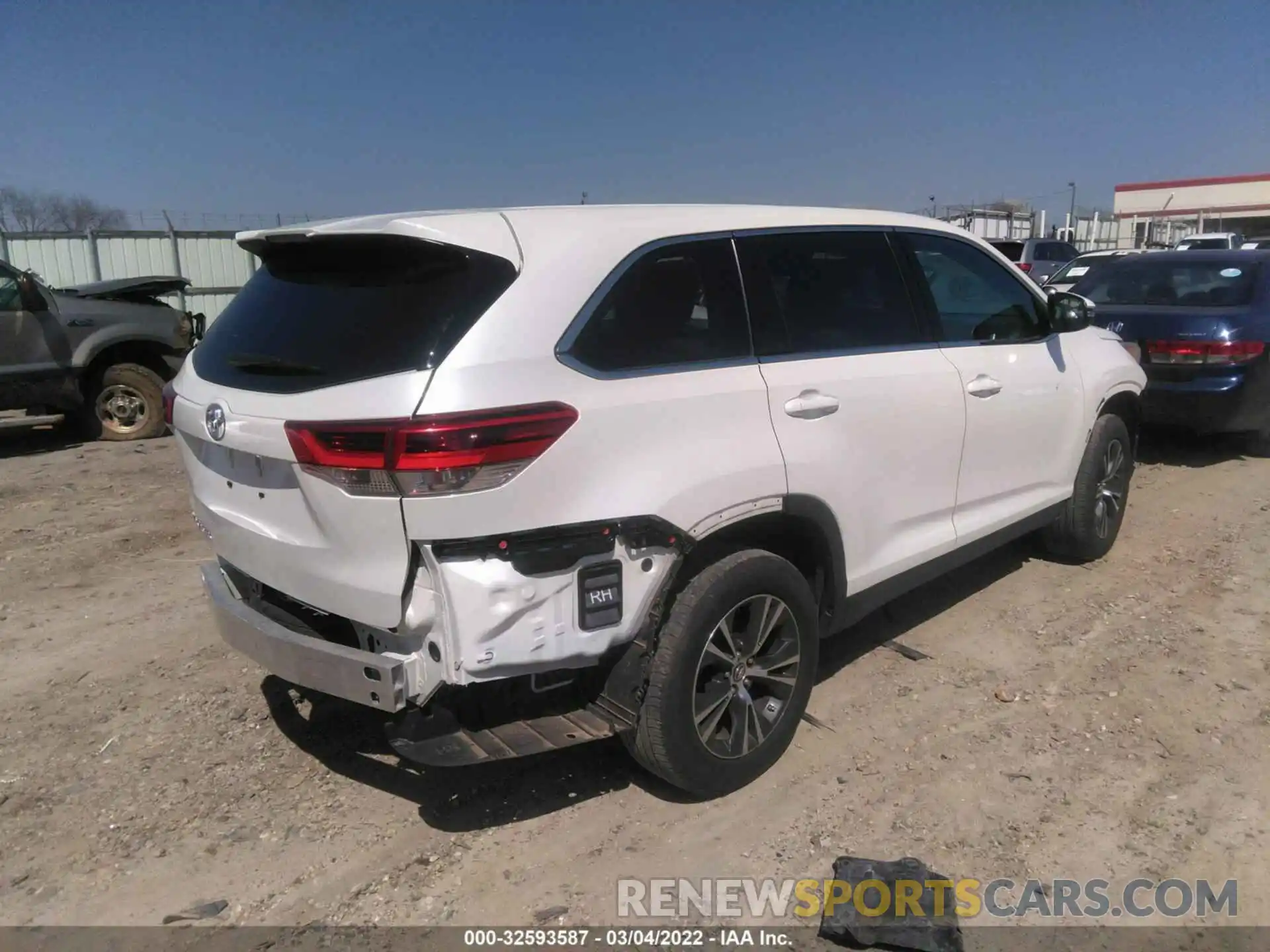 4 Фотография поврежденного автомобиля 5TDZARFH2KS051540 TOYOTA HIGHLANDER 2019