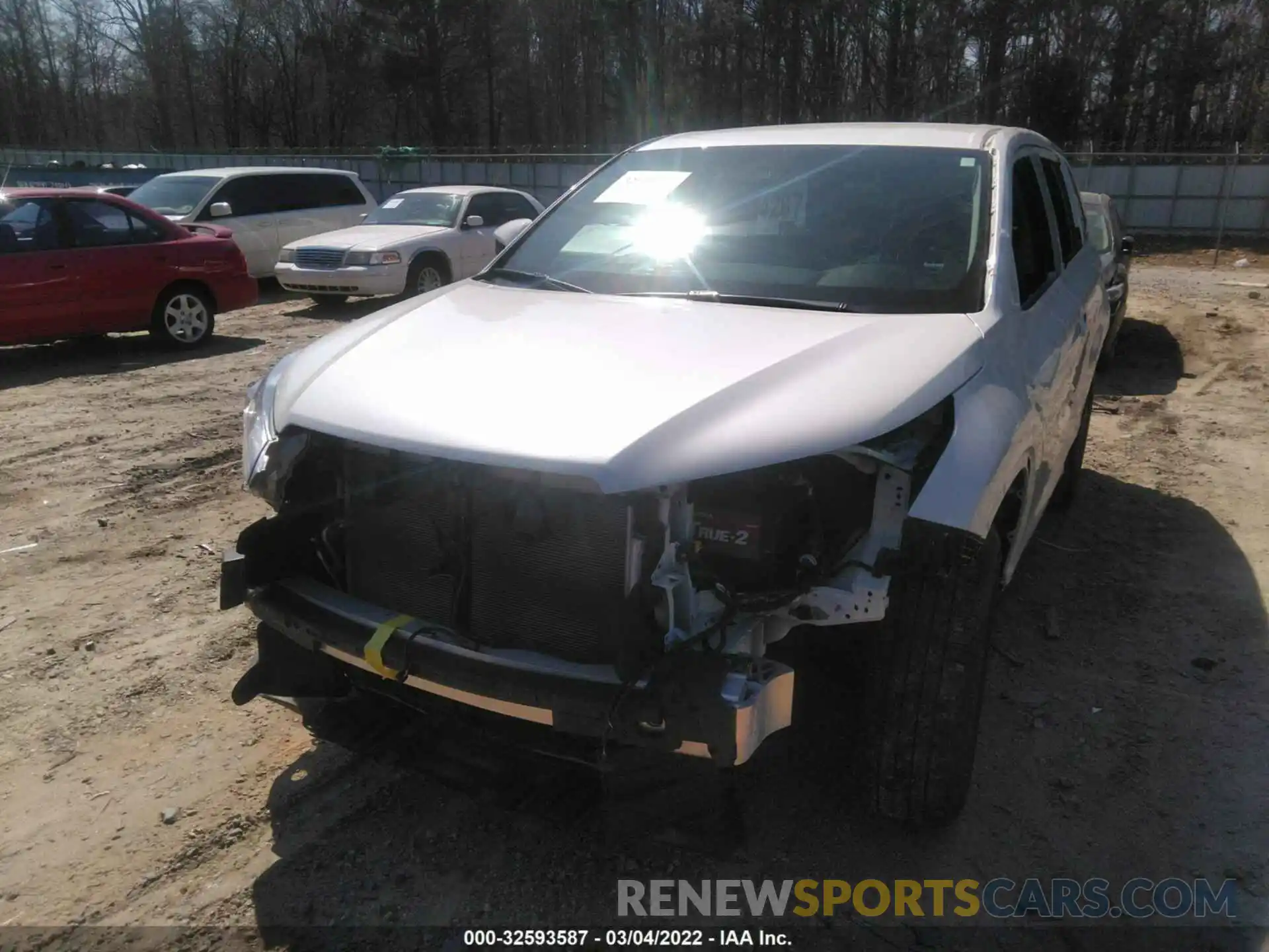 6 Photograph of a damaged car 5TDZARFH2KS051540 TOYOTA HIGHLANDER 2019