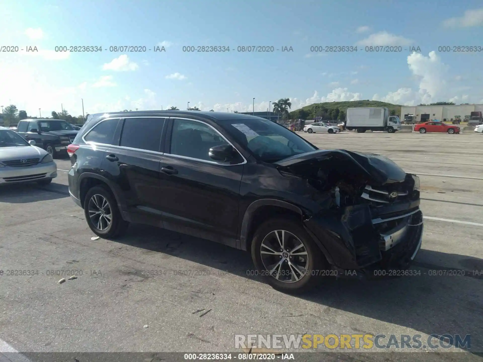 1 Photograph of a damaged car 5TDZARFH2KS054681 TOYOTA HIGHLANDER 2019