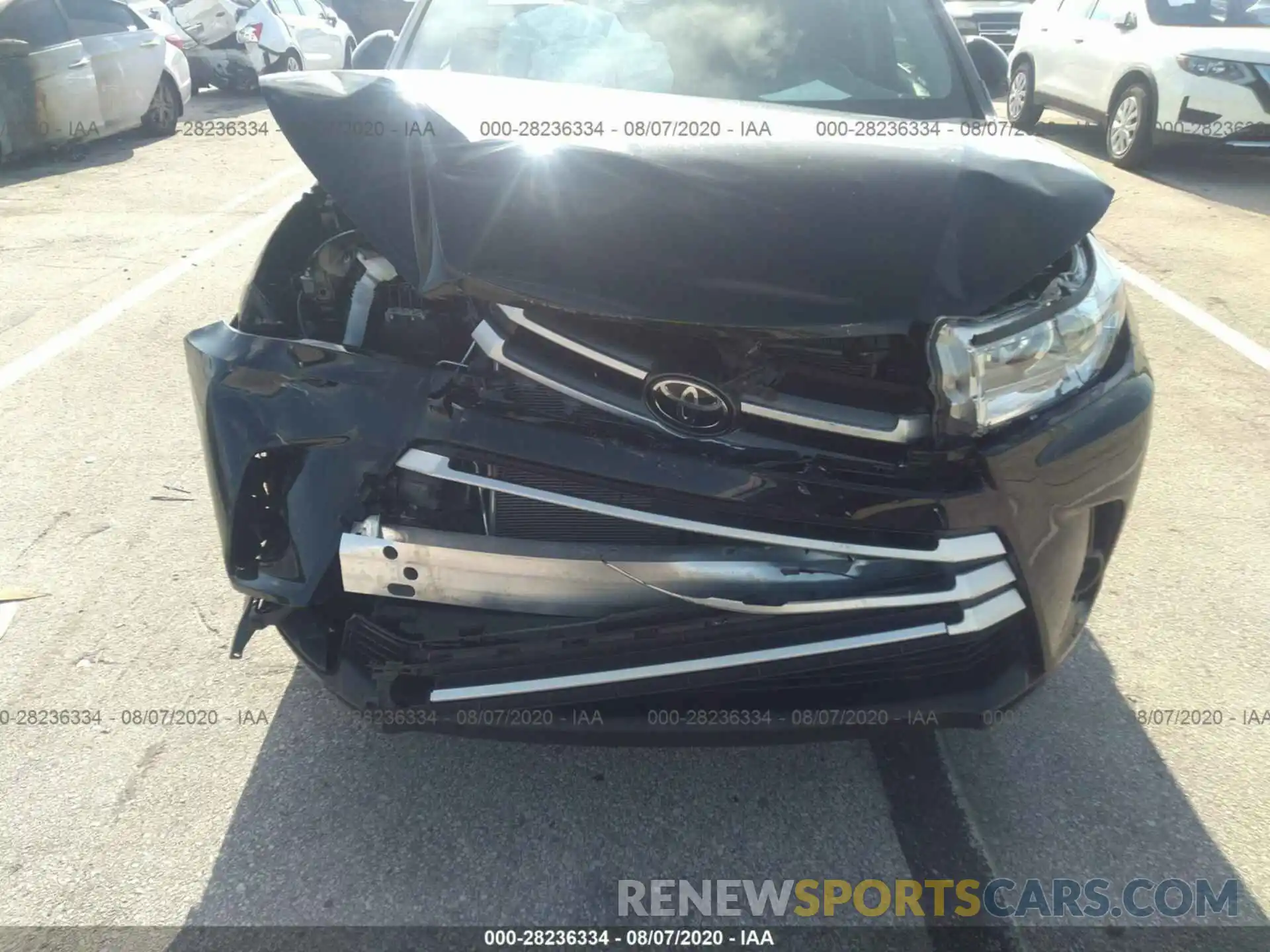 6 Photograph of a damaged car 5TDZARFH2KS054681 TOYOTA HIGHLANDER 2019