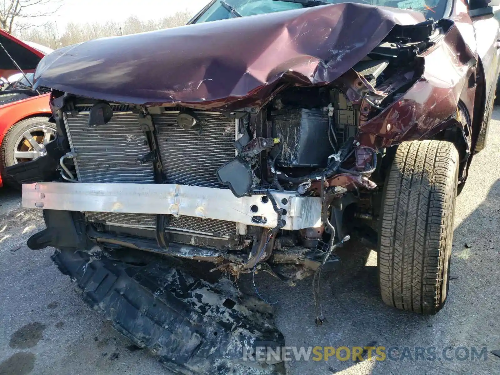 9 Photograph of a damaged car 5TDZARFH2KS058620 TOYOTA HIGHLANDER 2019