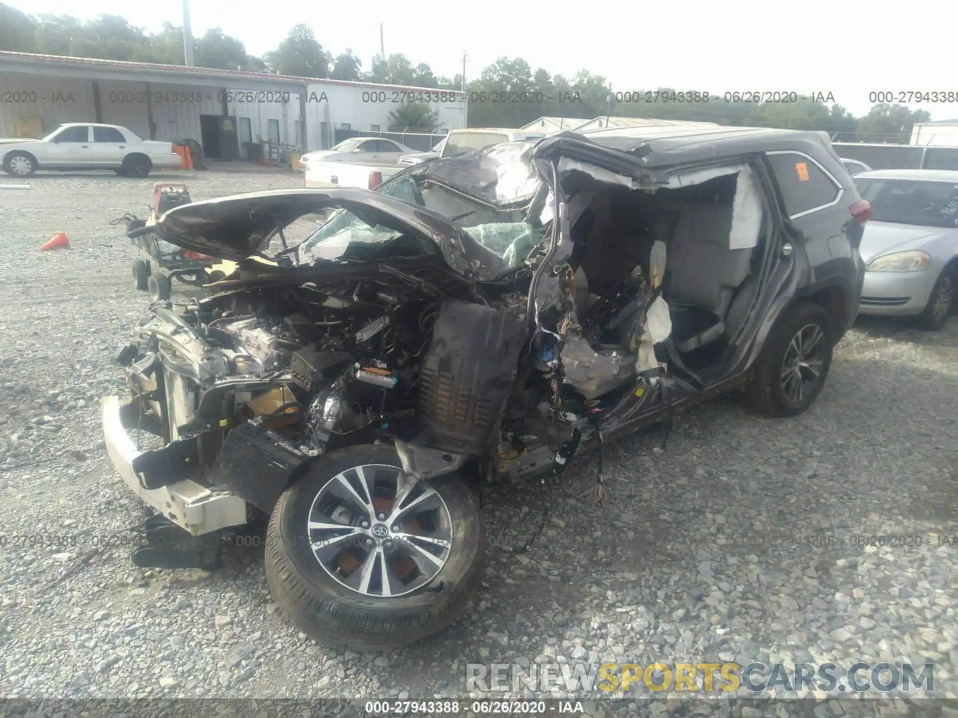 2 Photograph of a damaged car 5TDZARFH2KS059489 TOYOTA HIGHLANDER 2019