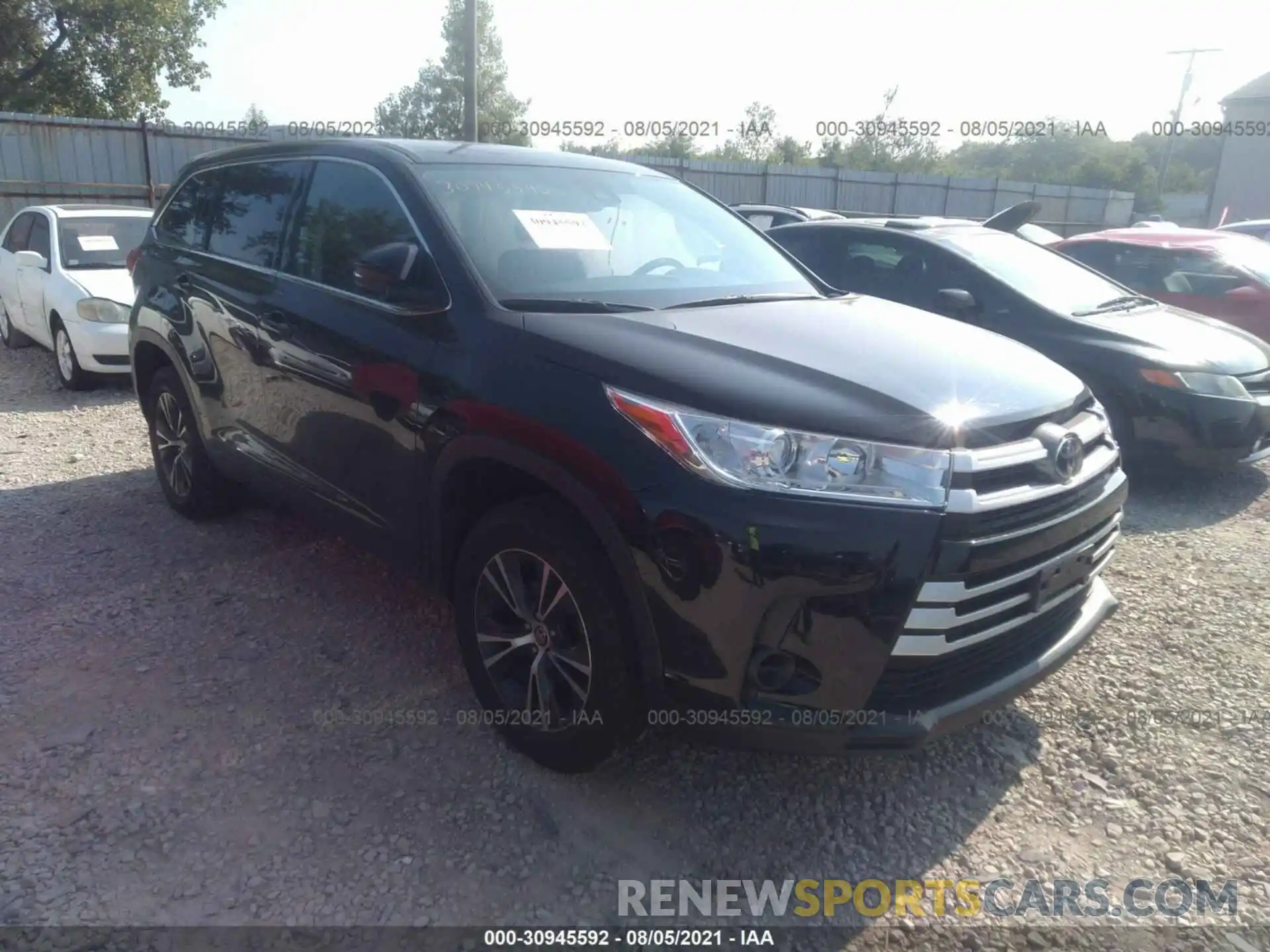 1 Photograph of a damaged car 5TDZARFH2KS060786 TOYOTA HIGHLANDER 2019