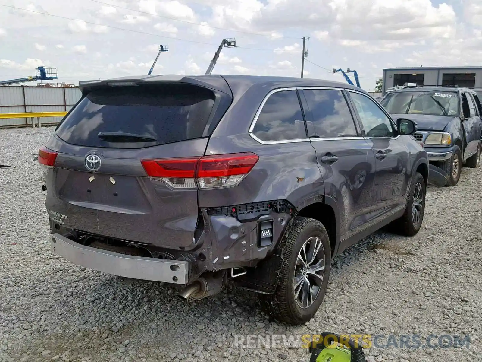 4 Фотография поврежденного автомобиля 5TDZARFH3KS042295 TOYOTA HIGHLANDER 2019