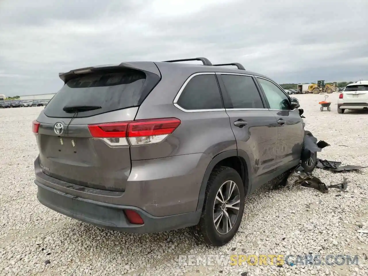 4 Фотография поврежденного автомобиля 5TDZARFH3KS042636 TOYOTA HIGHLANDER 2019