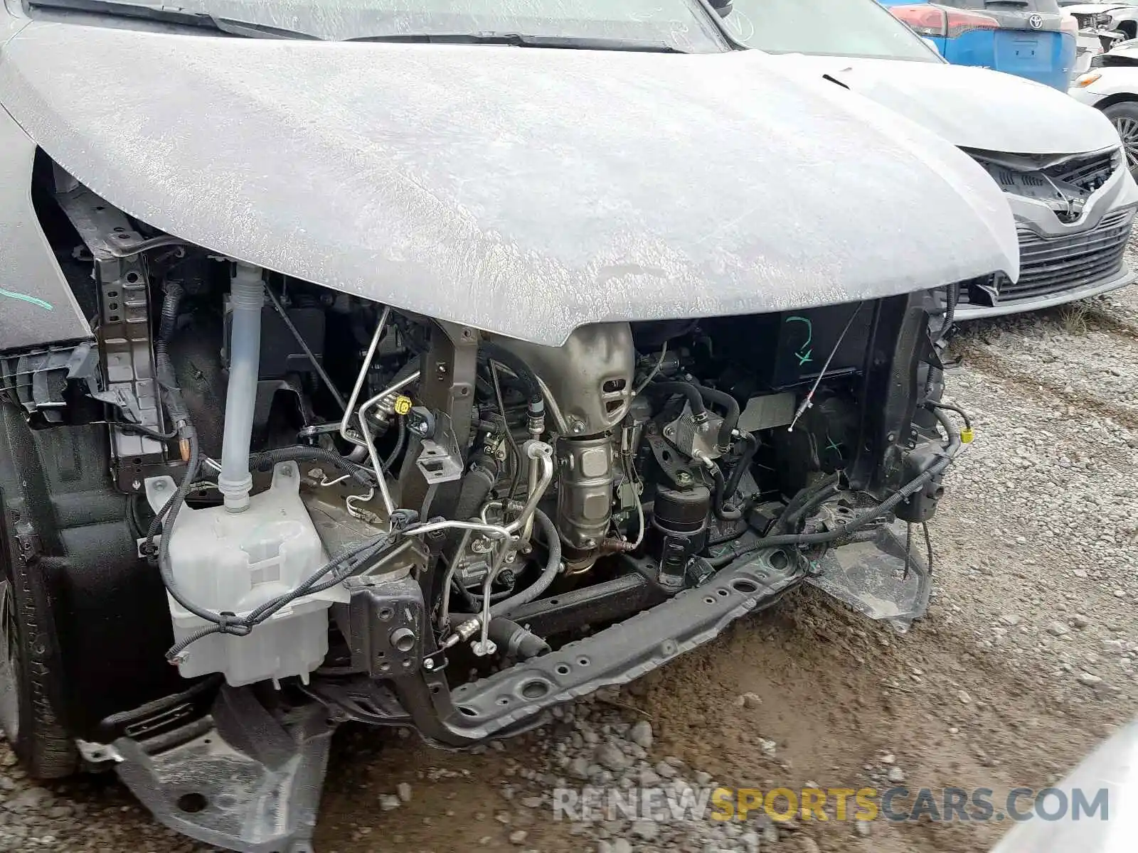 9 Photograph of a damaged car 5TDZARFH3KS045505 TOYOTA HIGHLANDER 2019