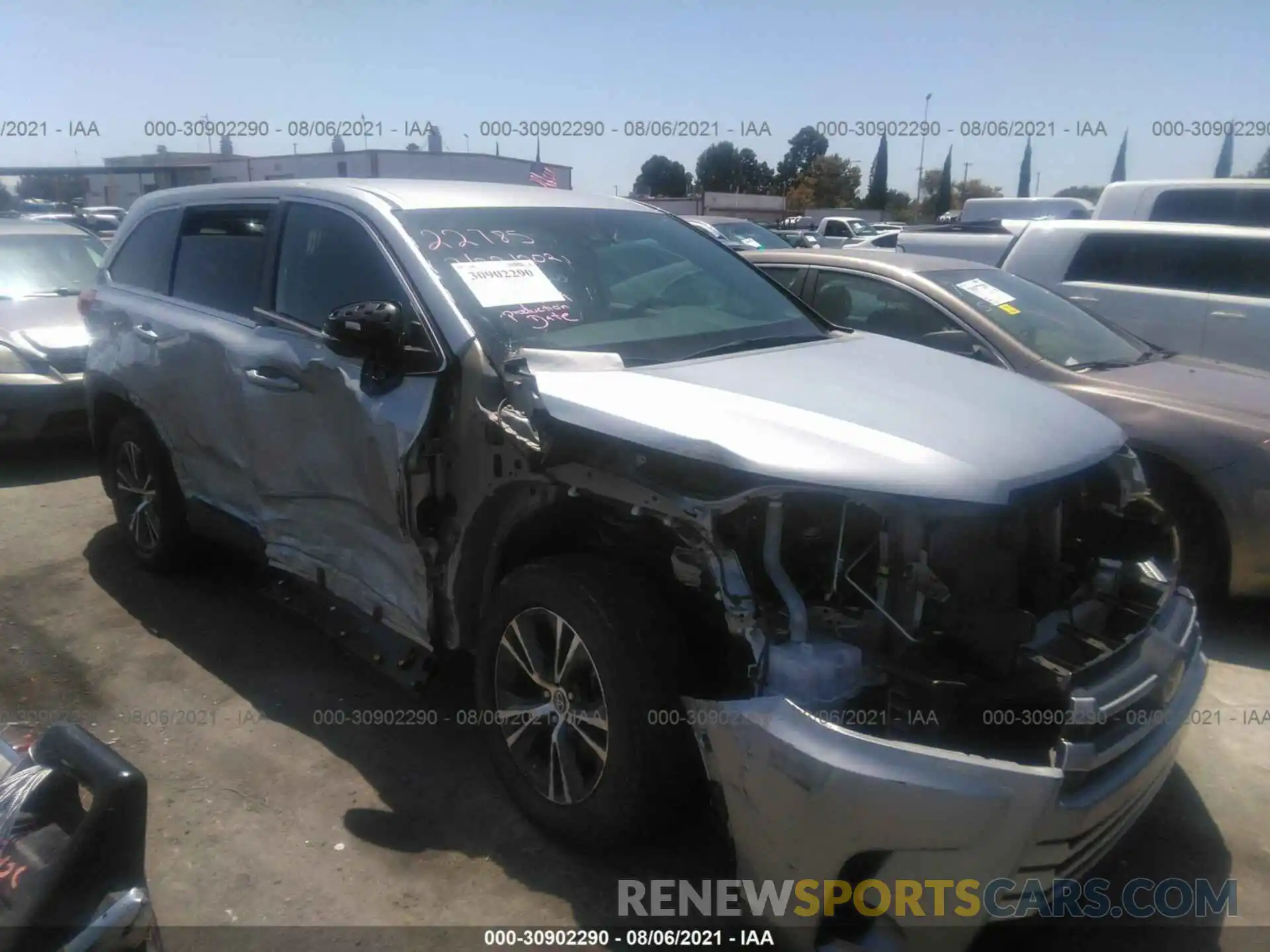 1 Photograph of a damaged car 5TDZARFH3KS046928 TOYOTA HIGHLANDER 2019