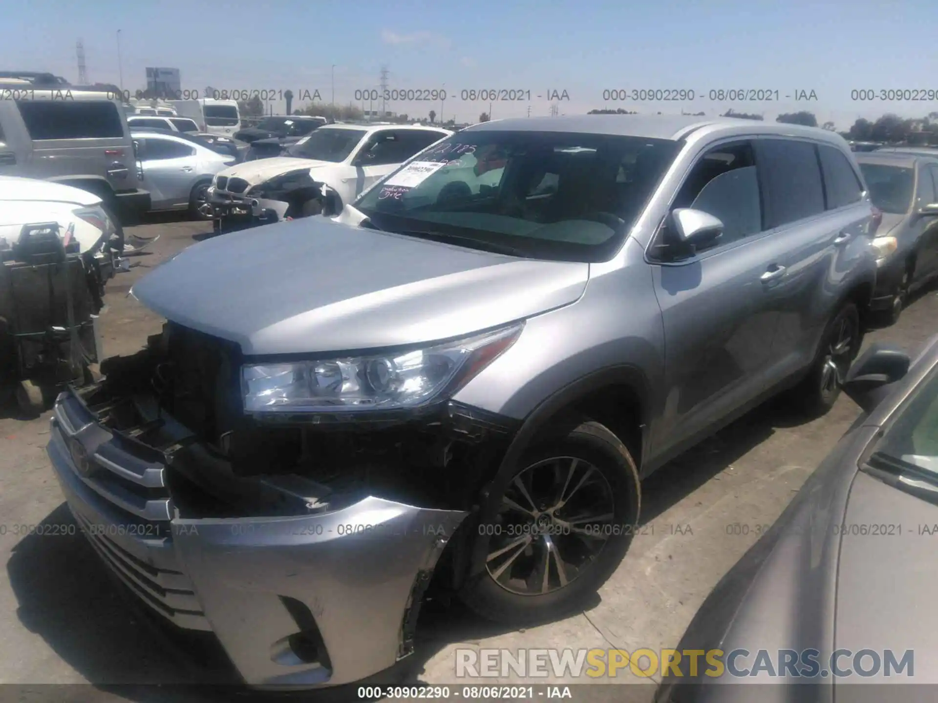 2 Photograph of a damaged car 5TDZARFH3KS046928 TOYOTA HIGHLANDER 2019