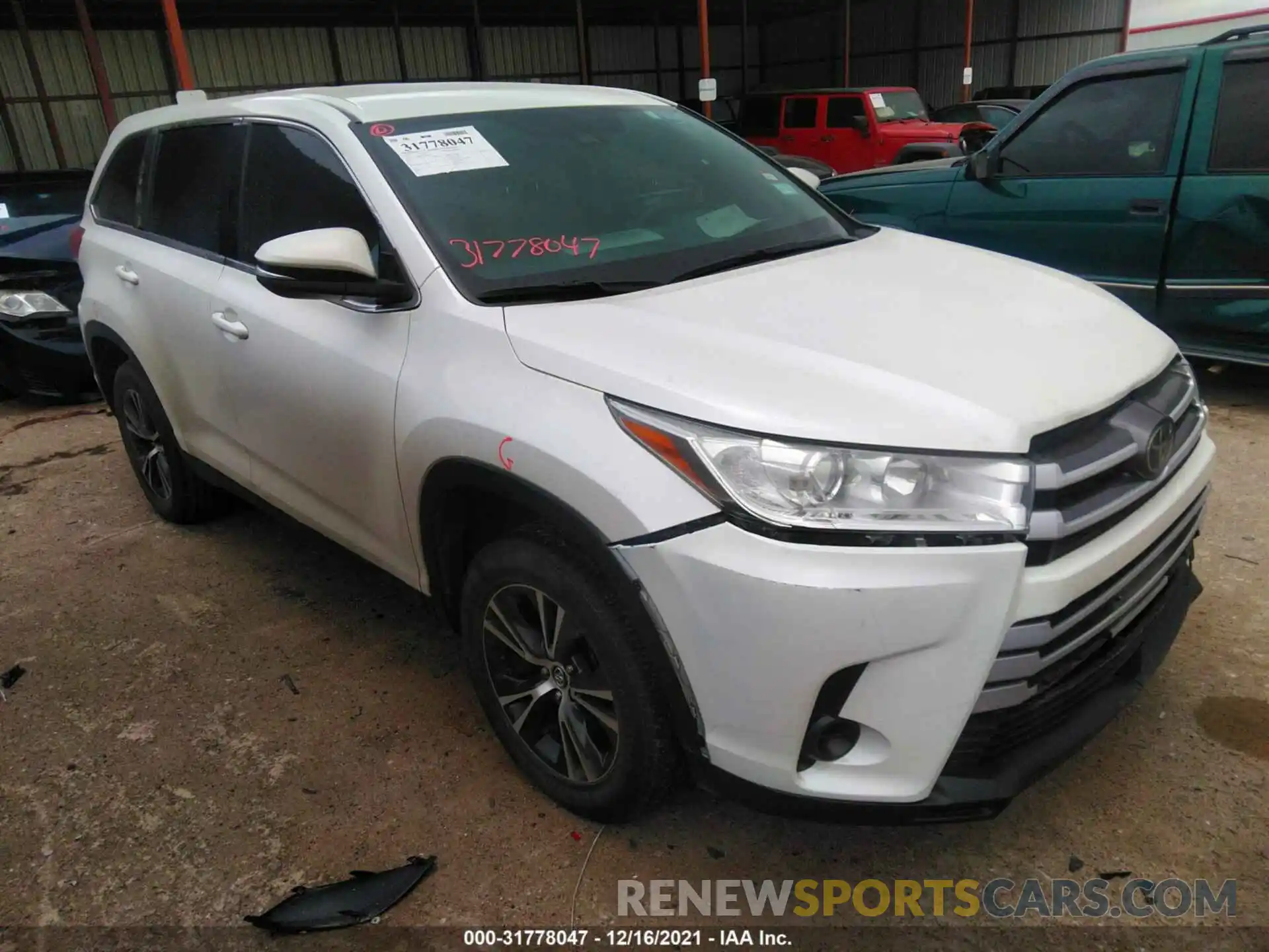 1 Photograph of a damaged car 5TDZARFH3KS047805 TOYOTA HIGHLANDER 2019