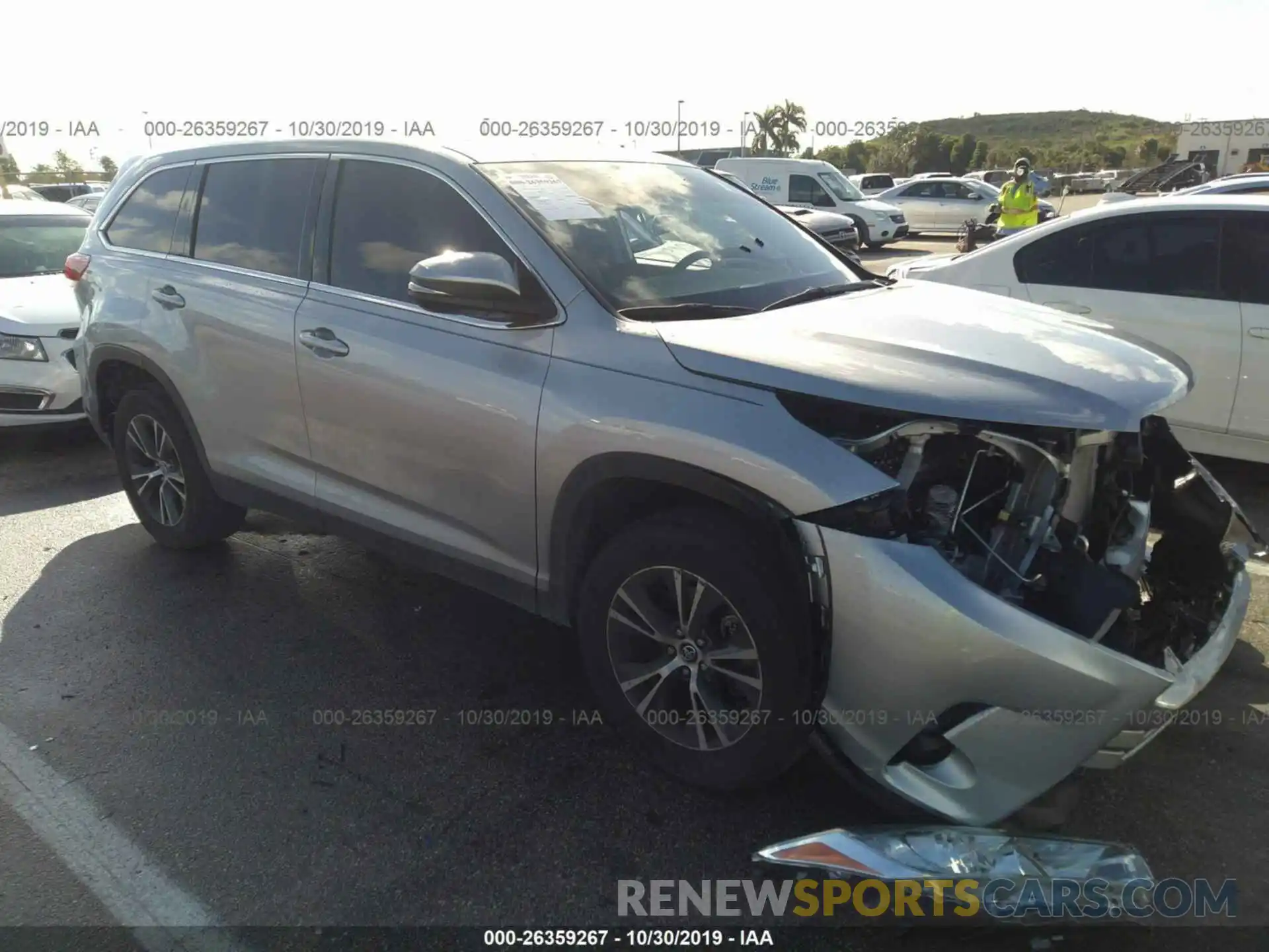 1 Photograph of a damaged car 5TDZARFH3KS047920 TOYOTA HIGHLANDER 2019