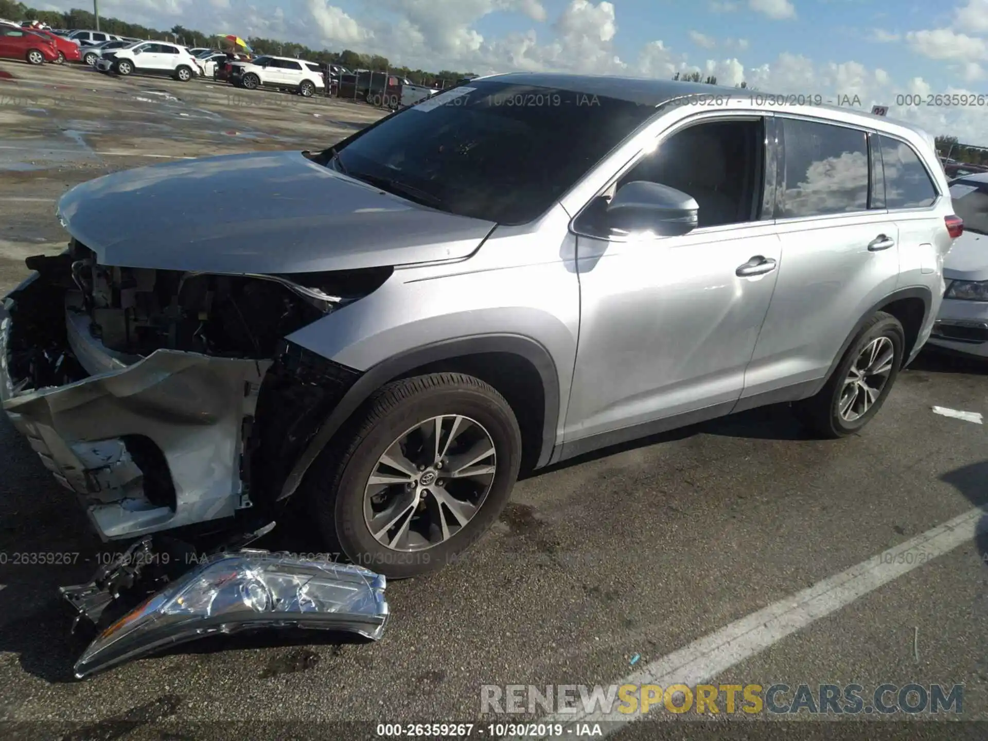 2 Photograph of a damaged car 5TDZARFH3KS047920 TOYOTA HIGHLANDER 2019