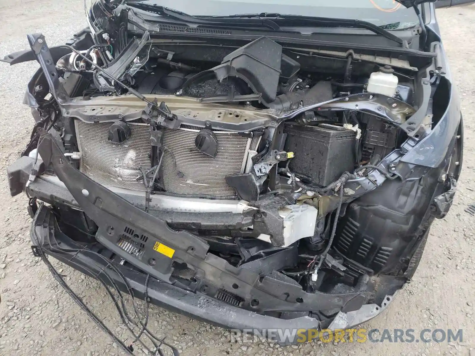 7 Photograph of a damaged car 5TDZARFH3KS048470 TOYOTA HIGHLANDER 2019