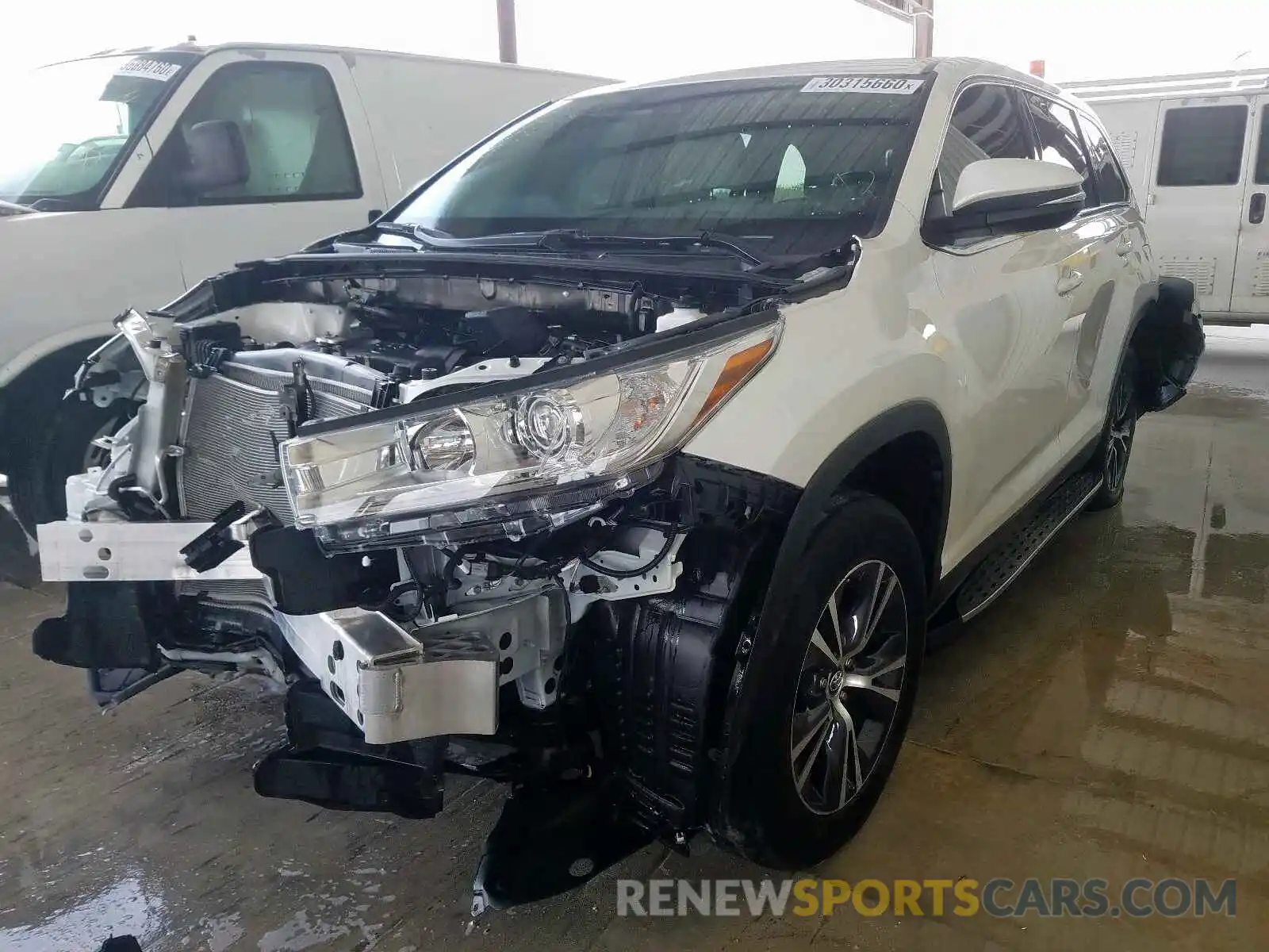 2 Photograph of a damaged car 5TDZARFH3KS049571 TOYOTA HIGHLANDER 2019