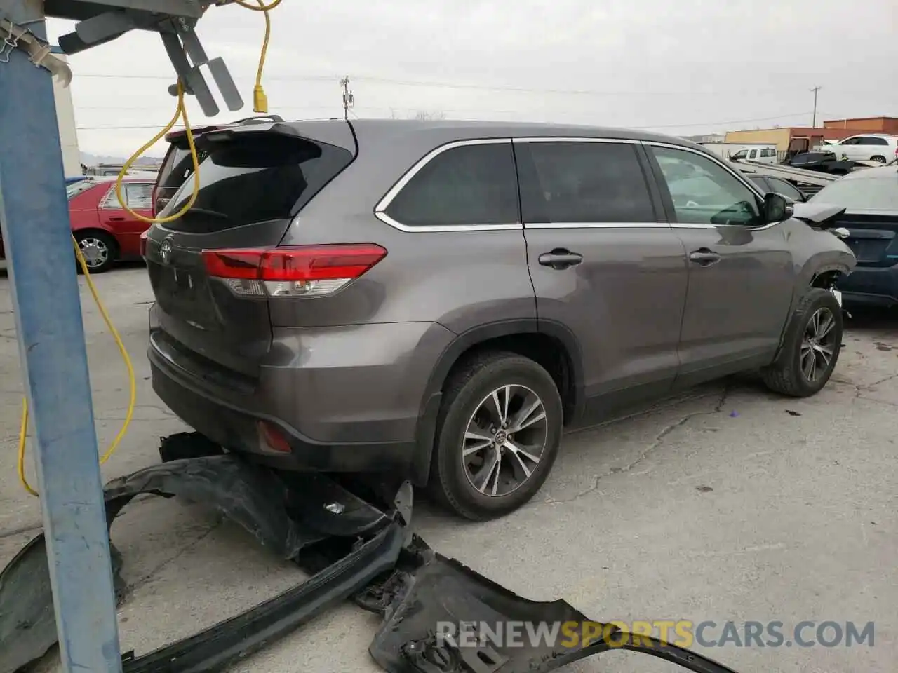 4 Фотография поврежденного автомобиля 5TDZARFH3KS052101 TOYOTA HIGHLANDER 2019