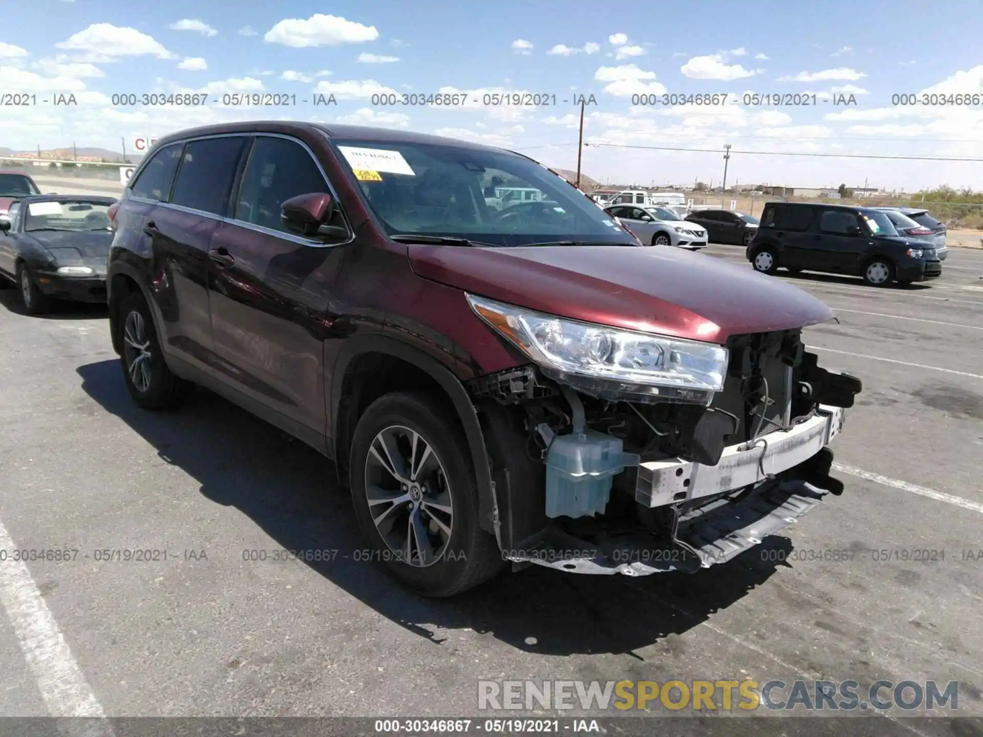 1 Photograph of a damaged car 5TDZARFH3KS054298 TOYOTA HIGHLANDER 2019