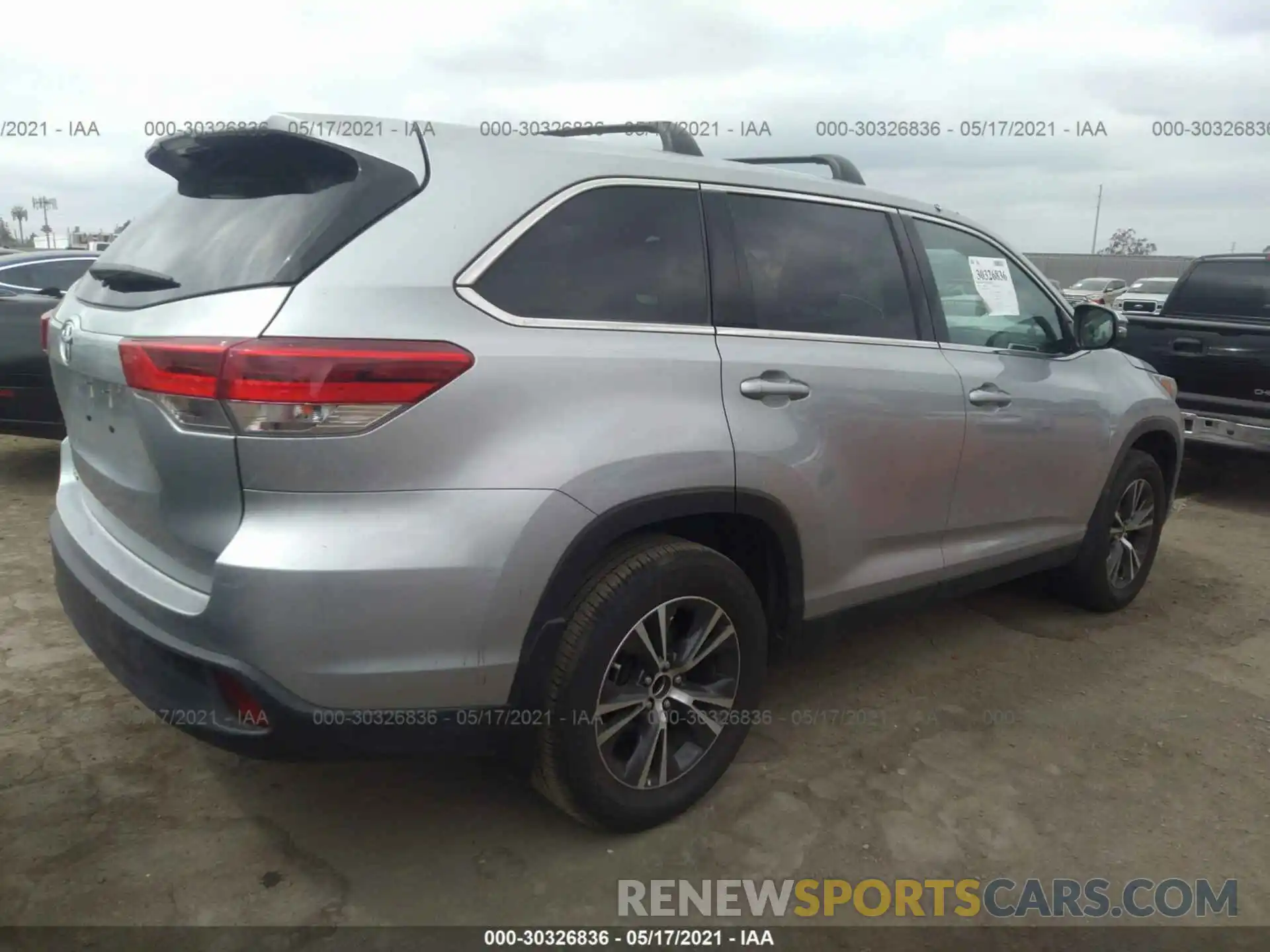 4 Фотография поврежденного автомобиля 5TDZARFH3KS057038 TOYOTA HIGHLANDER 2019