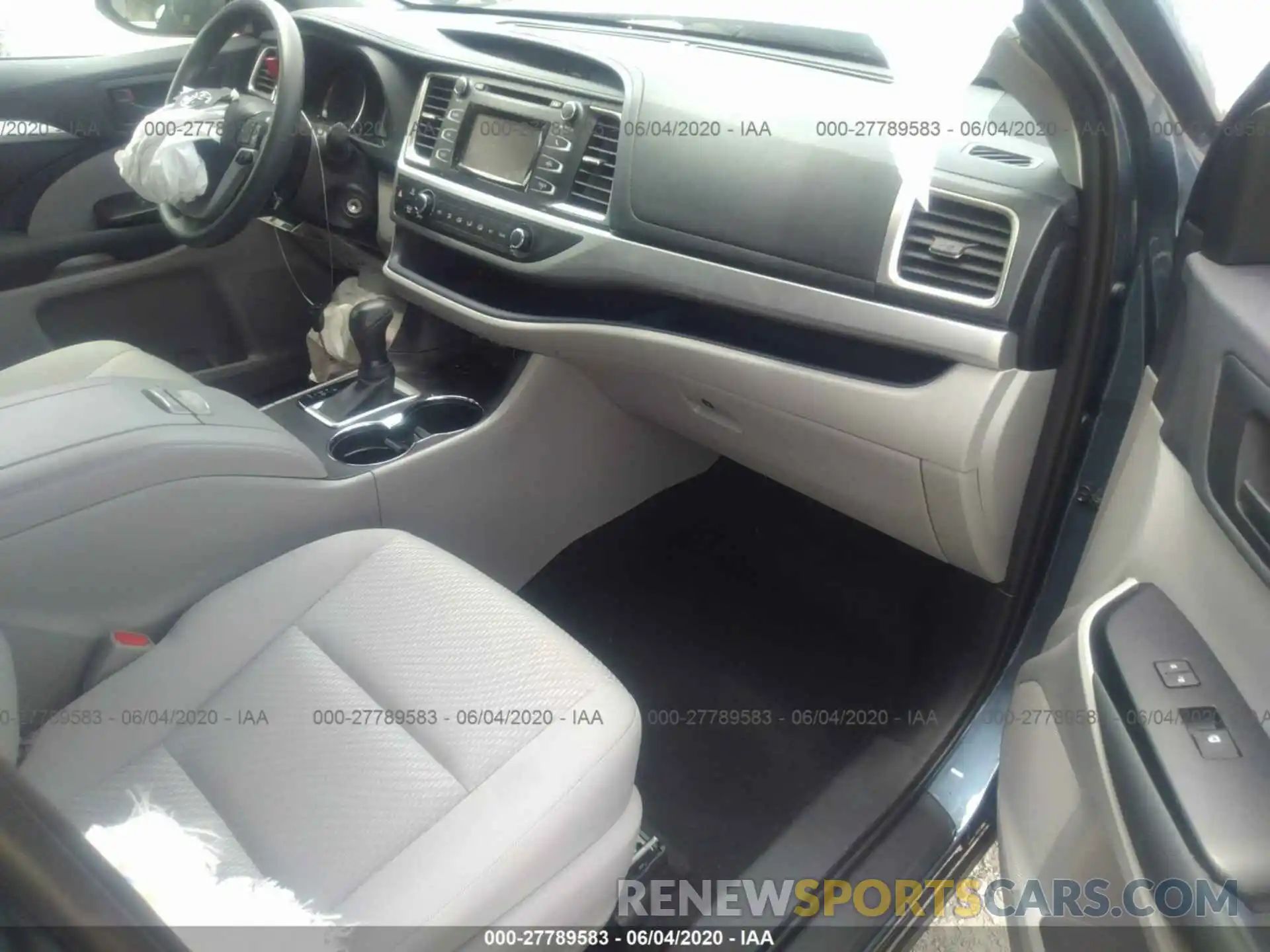 5 Фотография поврежденного автомобиля 5TDZARFH3KS057427 TOYOTA HIGHLANDER 2019