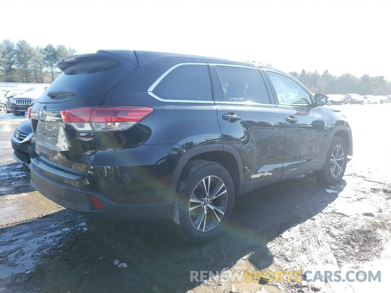 4 Фотография поврежденного автомобиля 5TDZARFH3KS057489 TOYOTA HIGHLANDER 2019