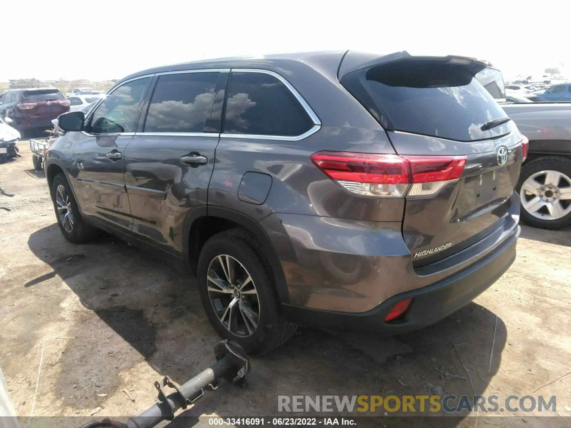 3 Фотография поврежденного автомобиля 5TDZARFH4KS045156 TOYOTA HIGHLANDER 2019