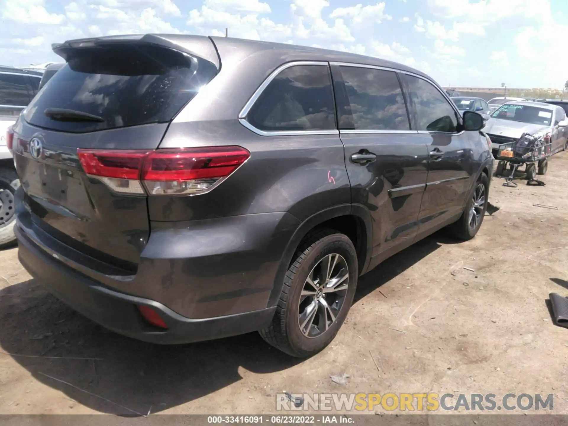 4 Фотография поврежденного автомобиля 5TDZARFH4KS045156 TOYOTA HIGHLANDER 2019