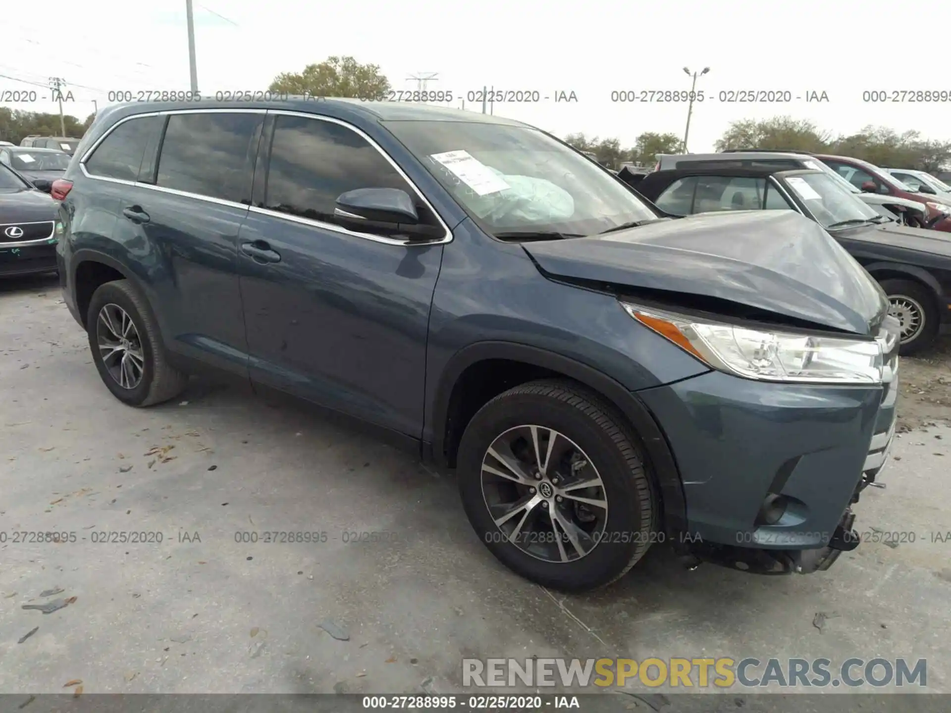 1 Photograph of a damaged car 5TDZARFH4KS048395 TOYOTA HIGHLANDER 2019