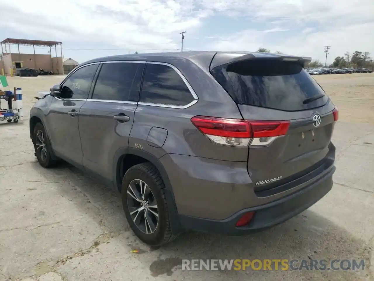 3 Фотография поврежденного автомобиля 5TDZARFH4KS050888 TOYOTA HIGHLANDER 2019