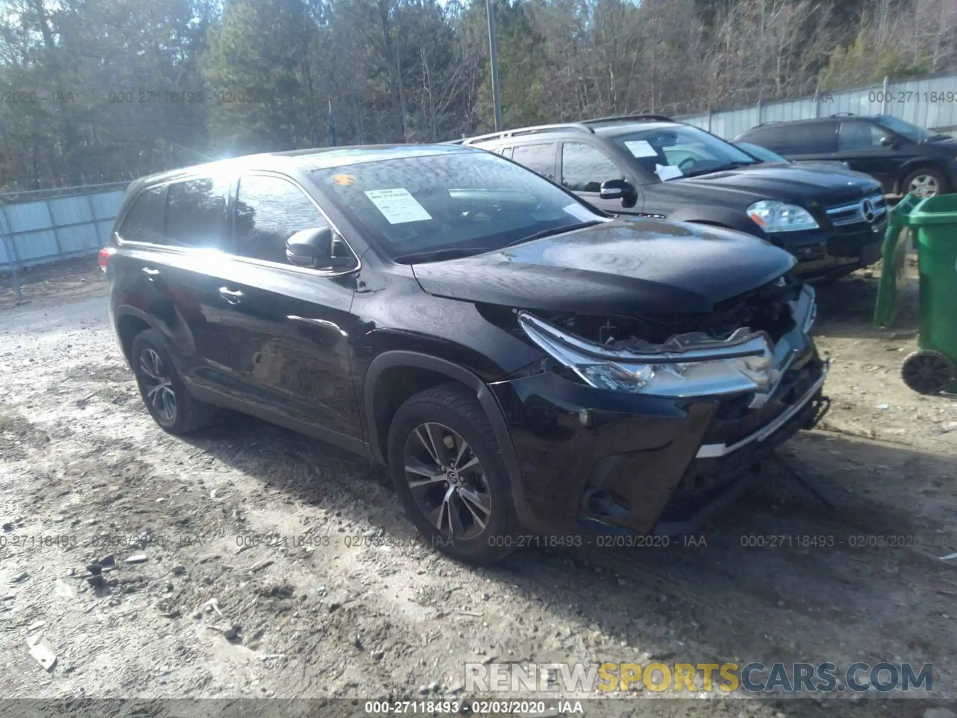 1 Photograph of a damaged car 5TDZARFH4KS052107 TOYOTA HIGHLANDER 2019