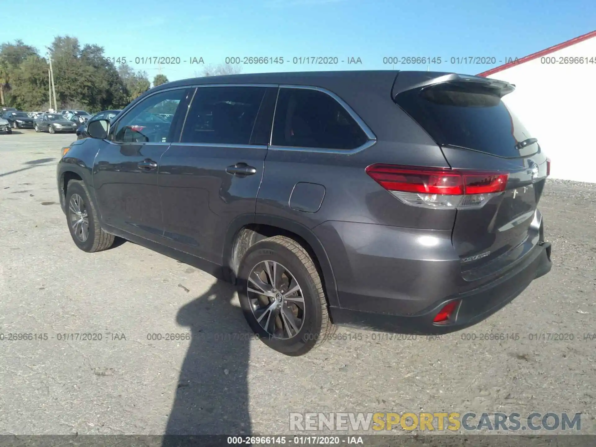 3 Photograph of a damaged car 5TDZARFH4KS052849 TOYOTA HIGHLANDER 2019