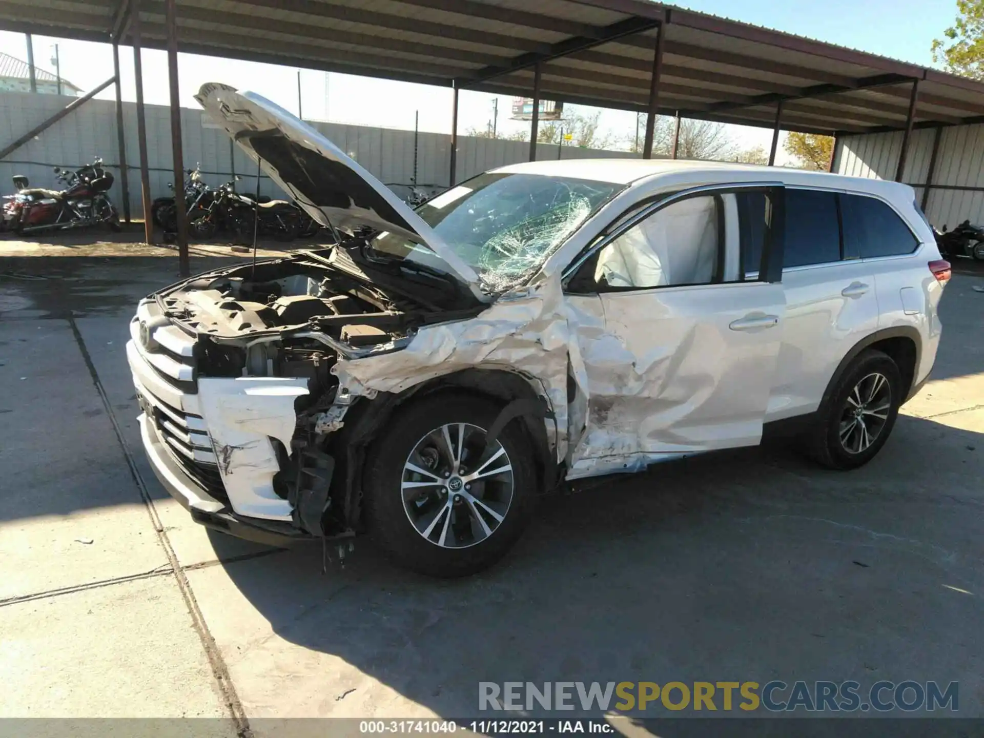 6 Photograph of a damaged car 5TDZARFH4KS053001 TOYOTA HIGHLANDER 2019